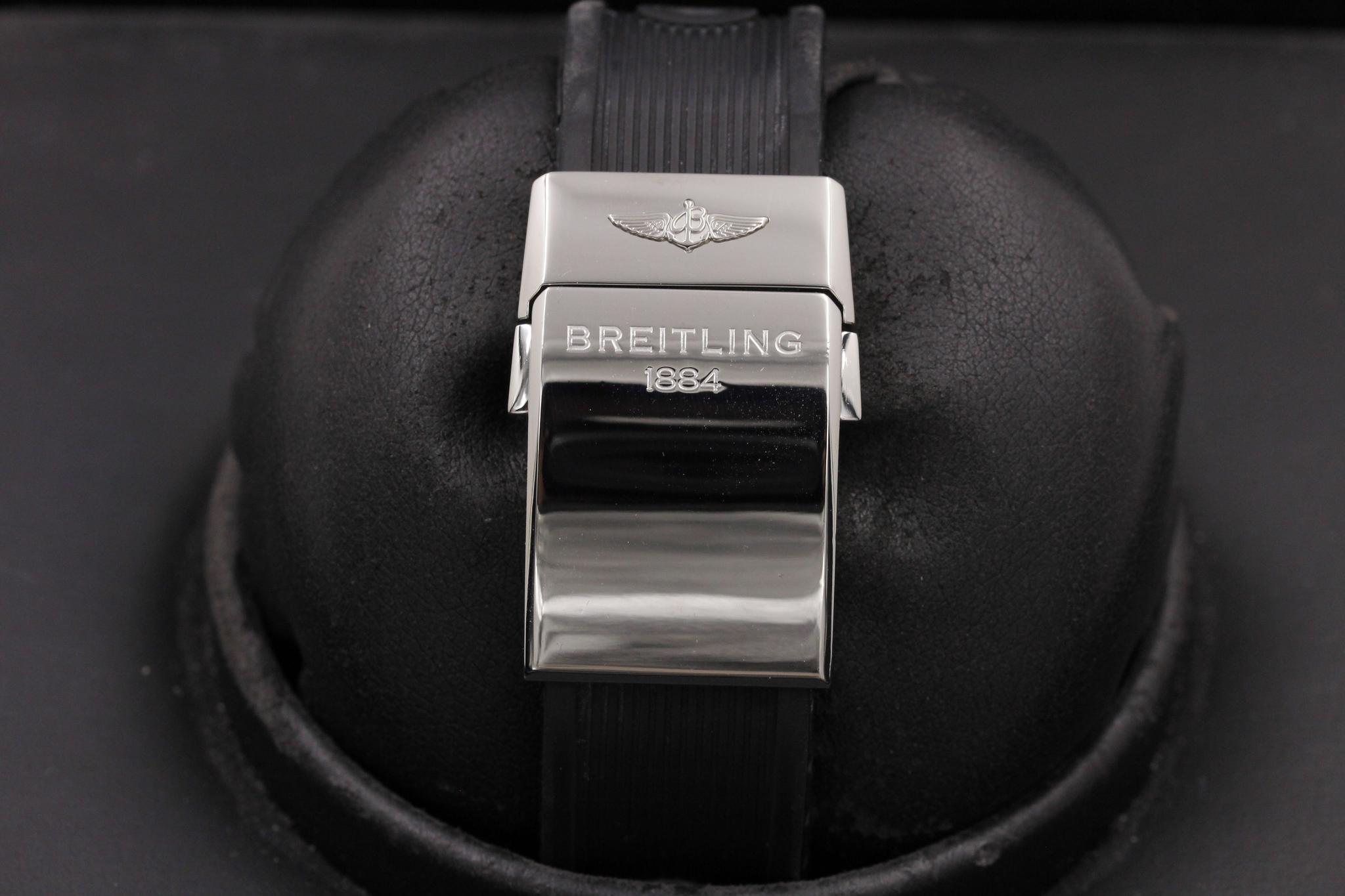 Watch Image 8