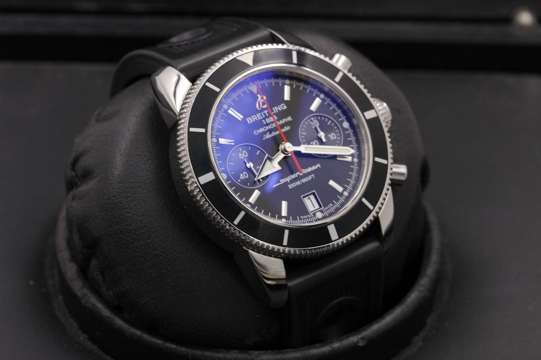 Watch Image 10