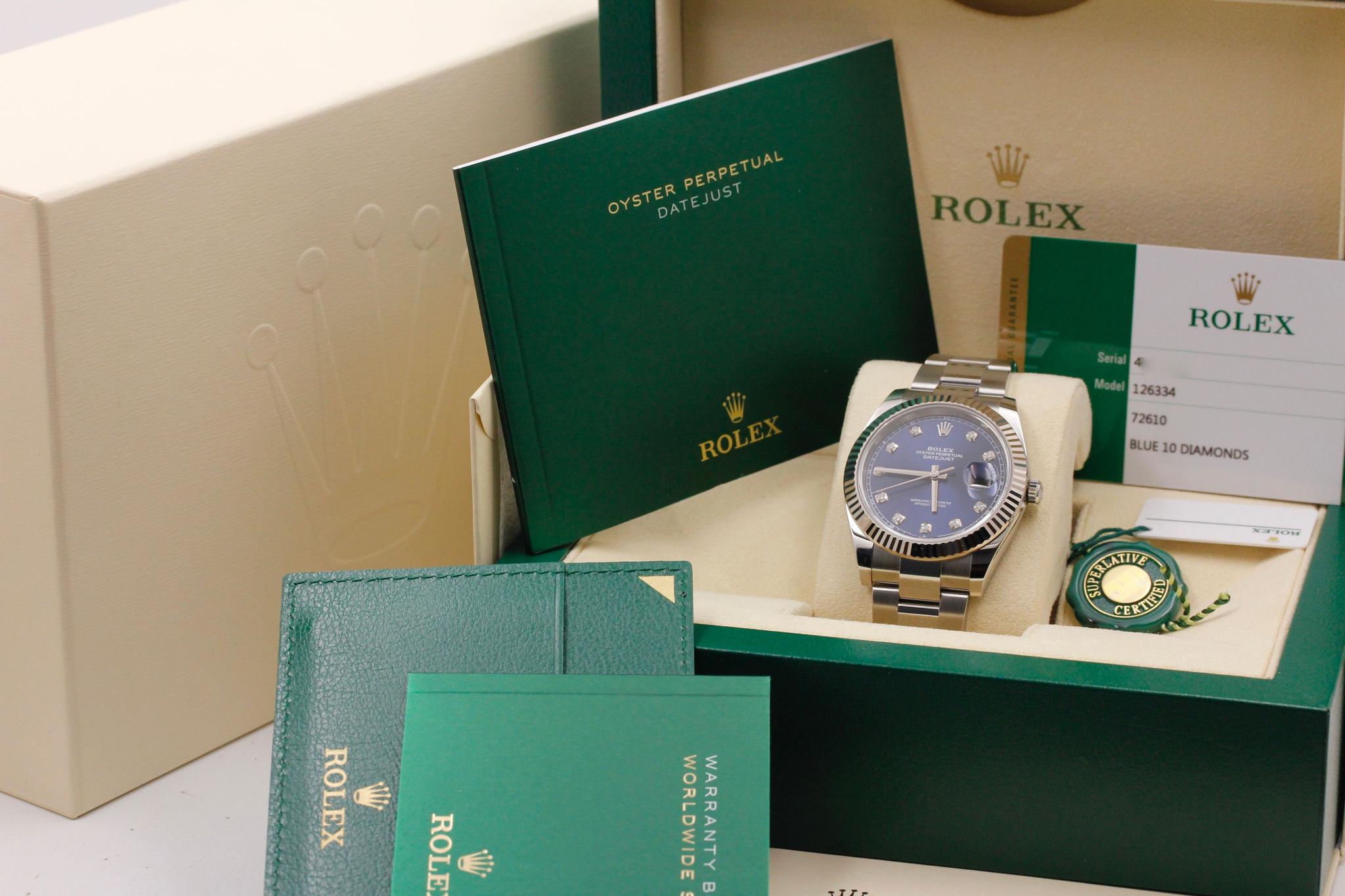 Watch Image 11