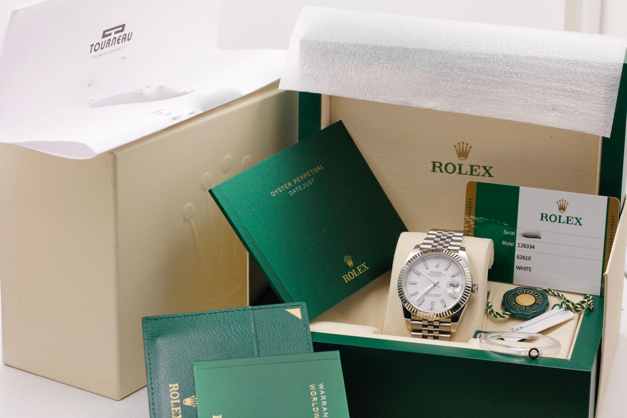 Watch Image 11