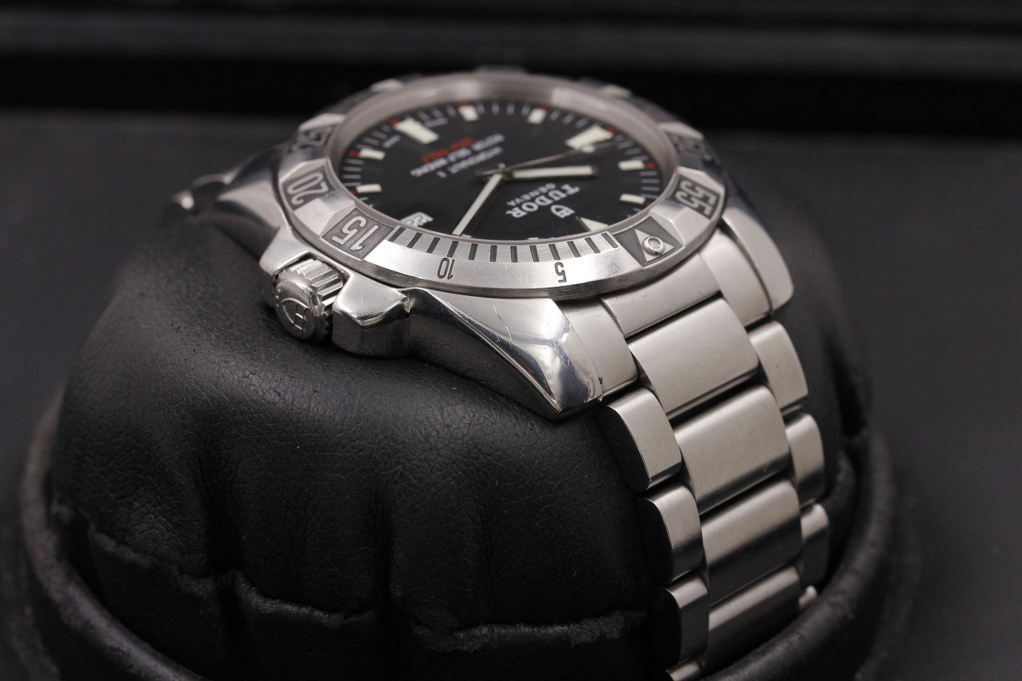 Watch Image 4