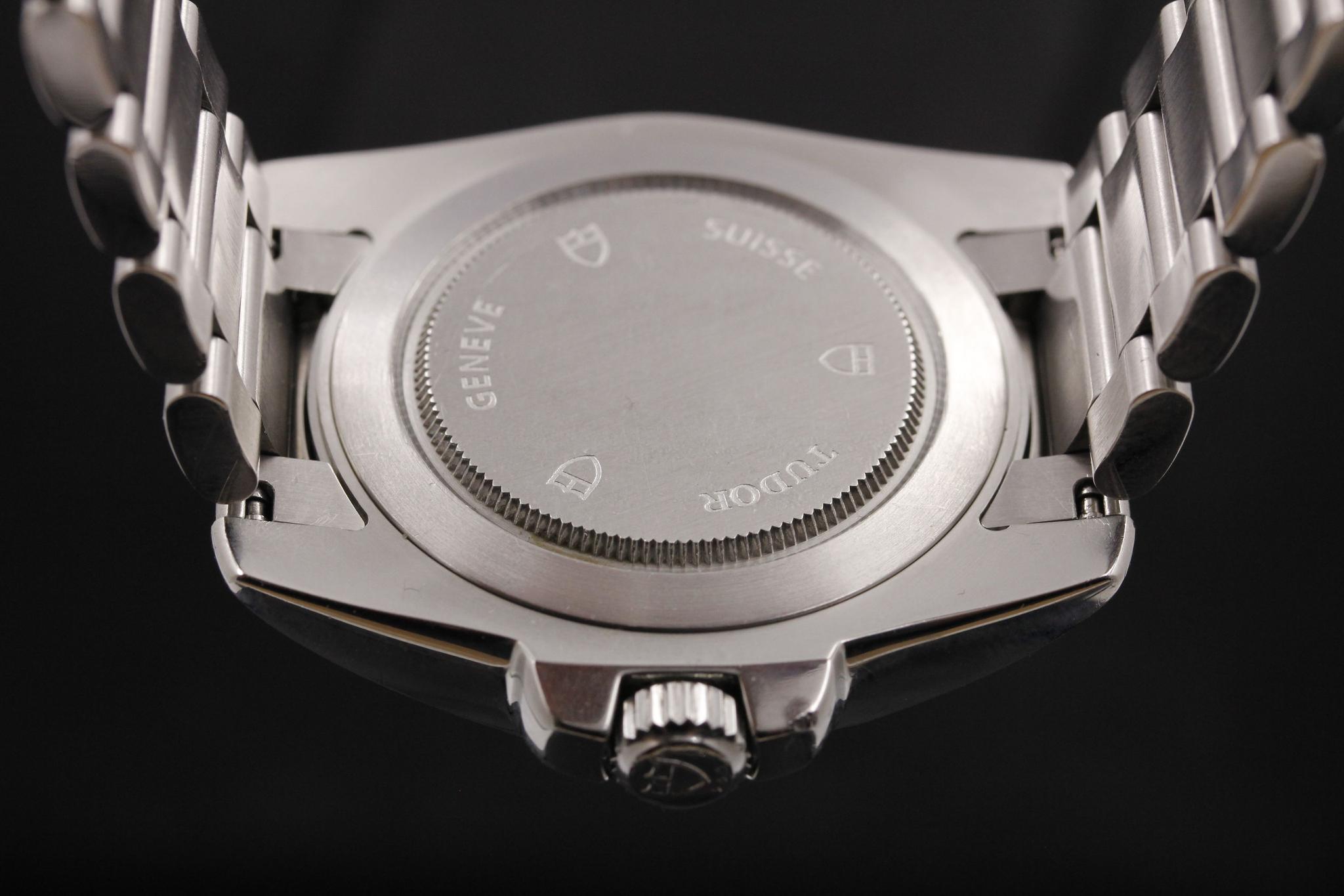 Watch Image 7