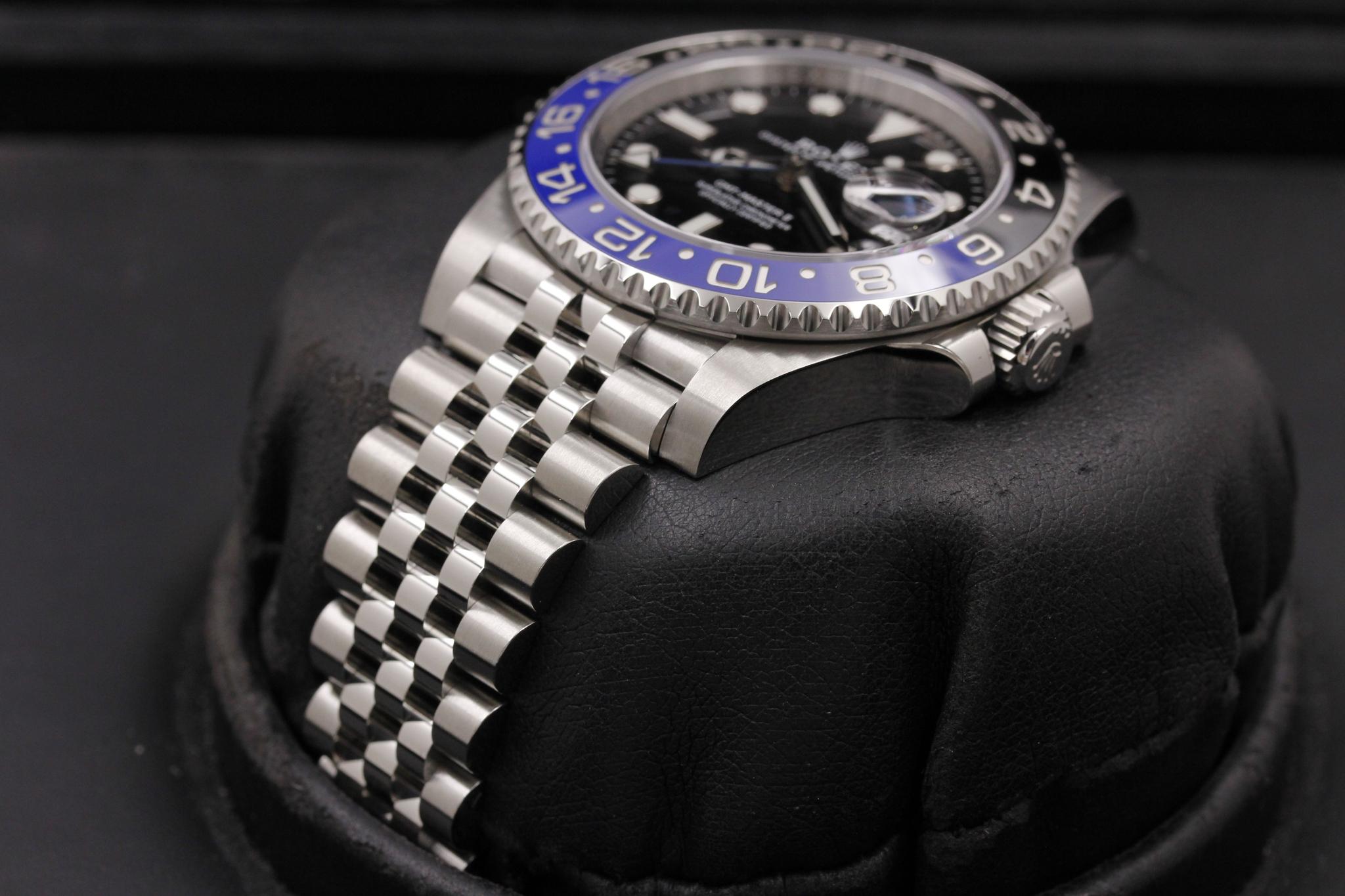 Watch Image 2