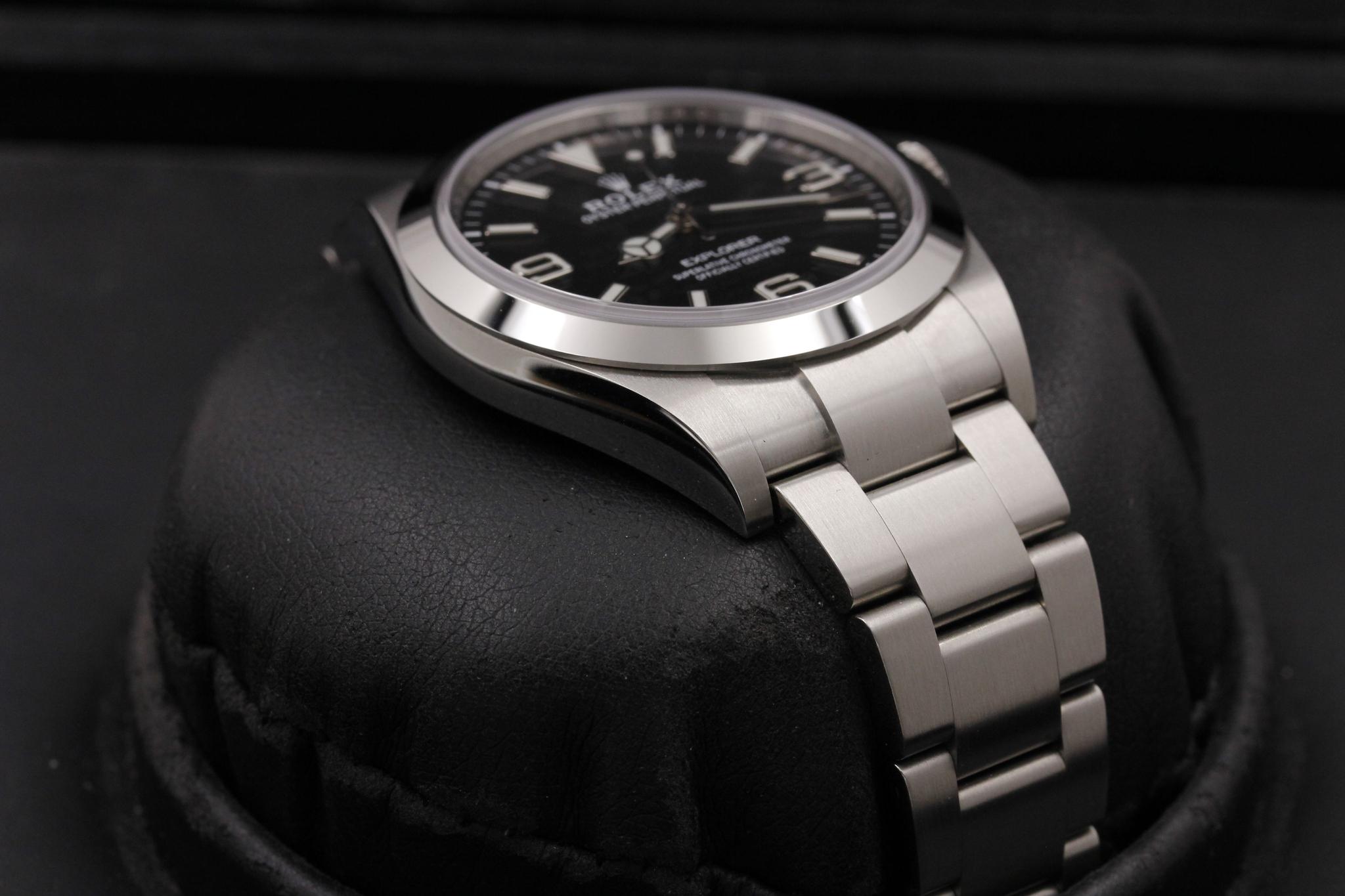 Watch Image 6