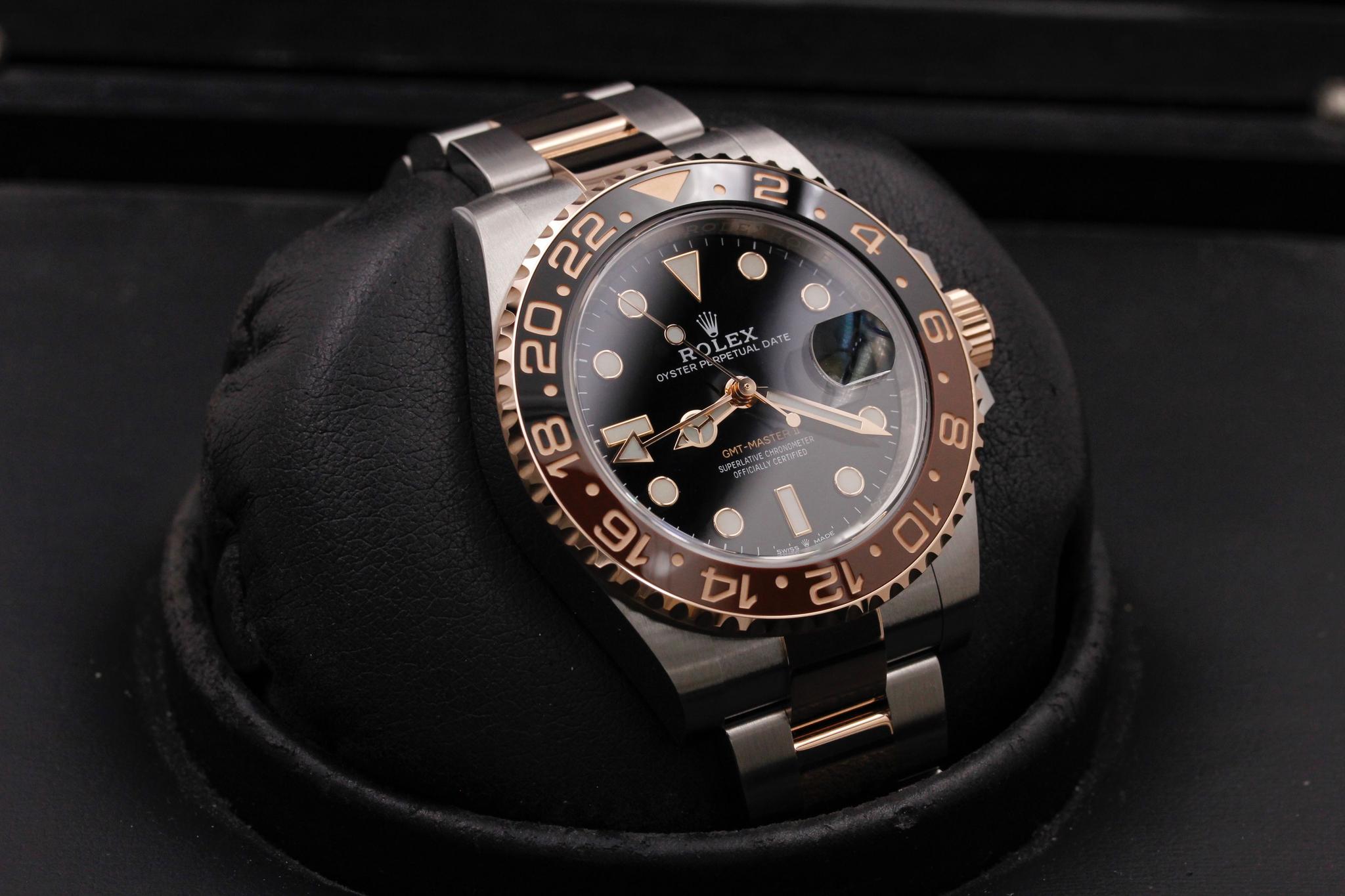 Watch Image 10