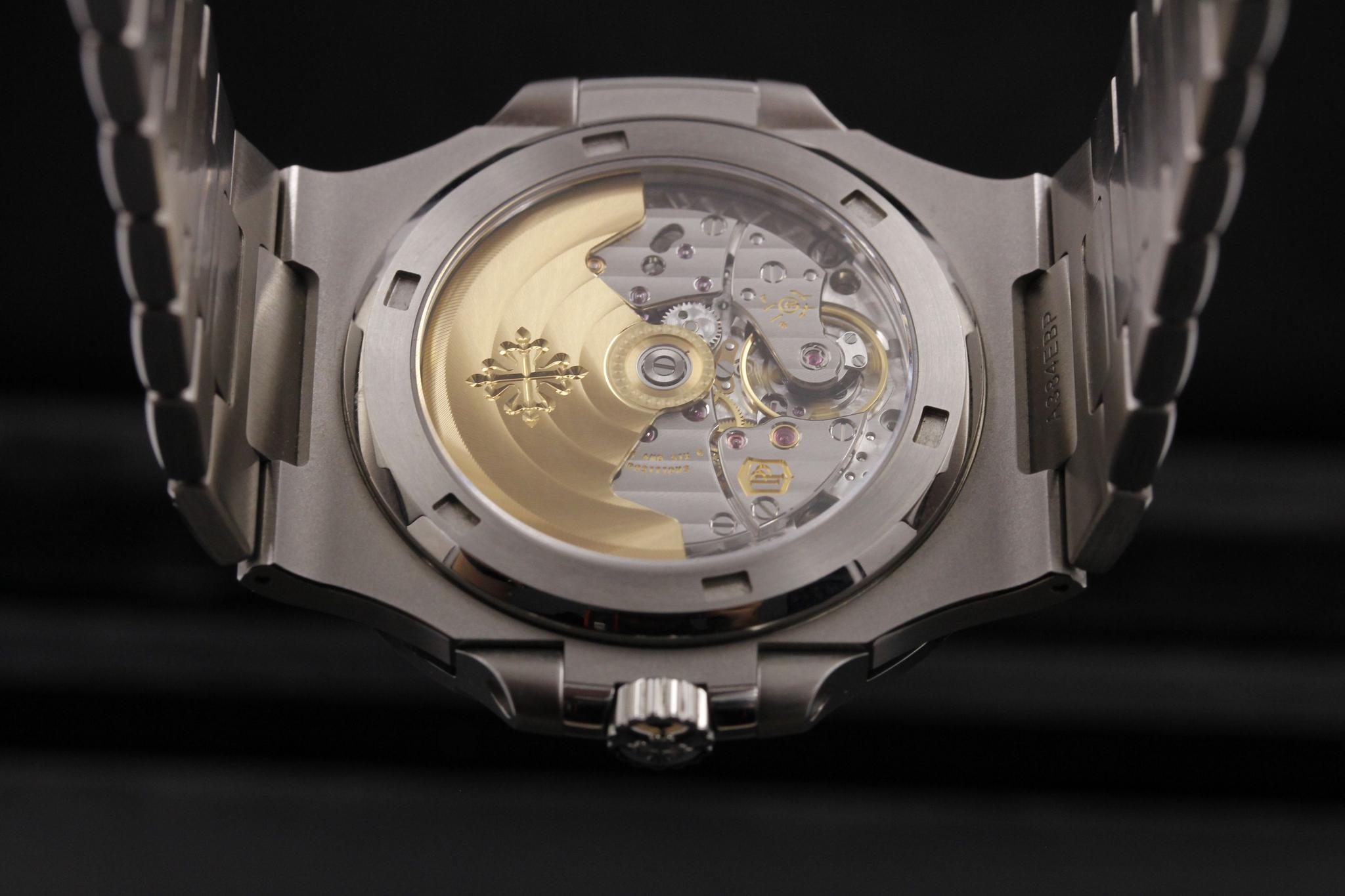 Watch Image 7