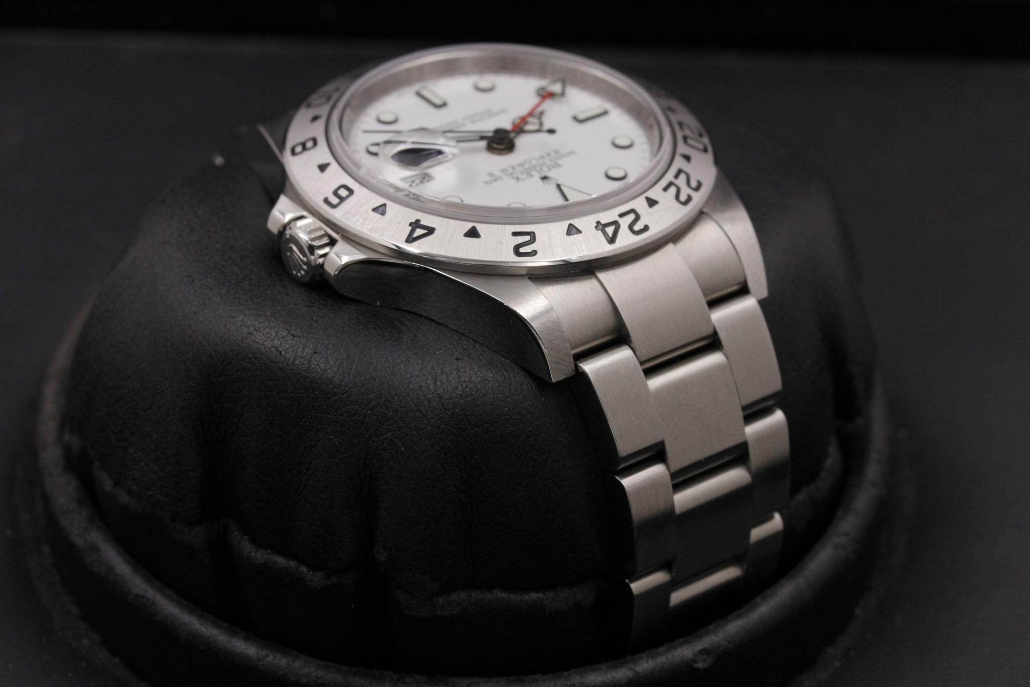Watch Image 4