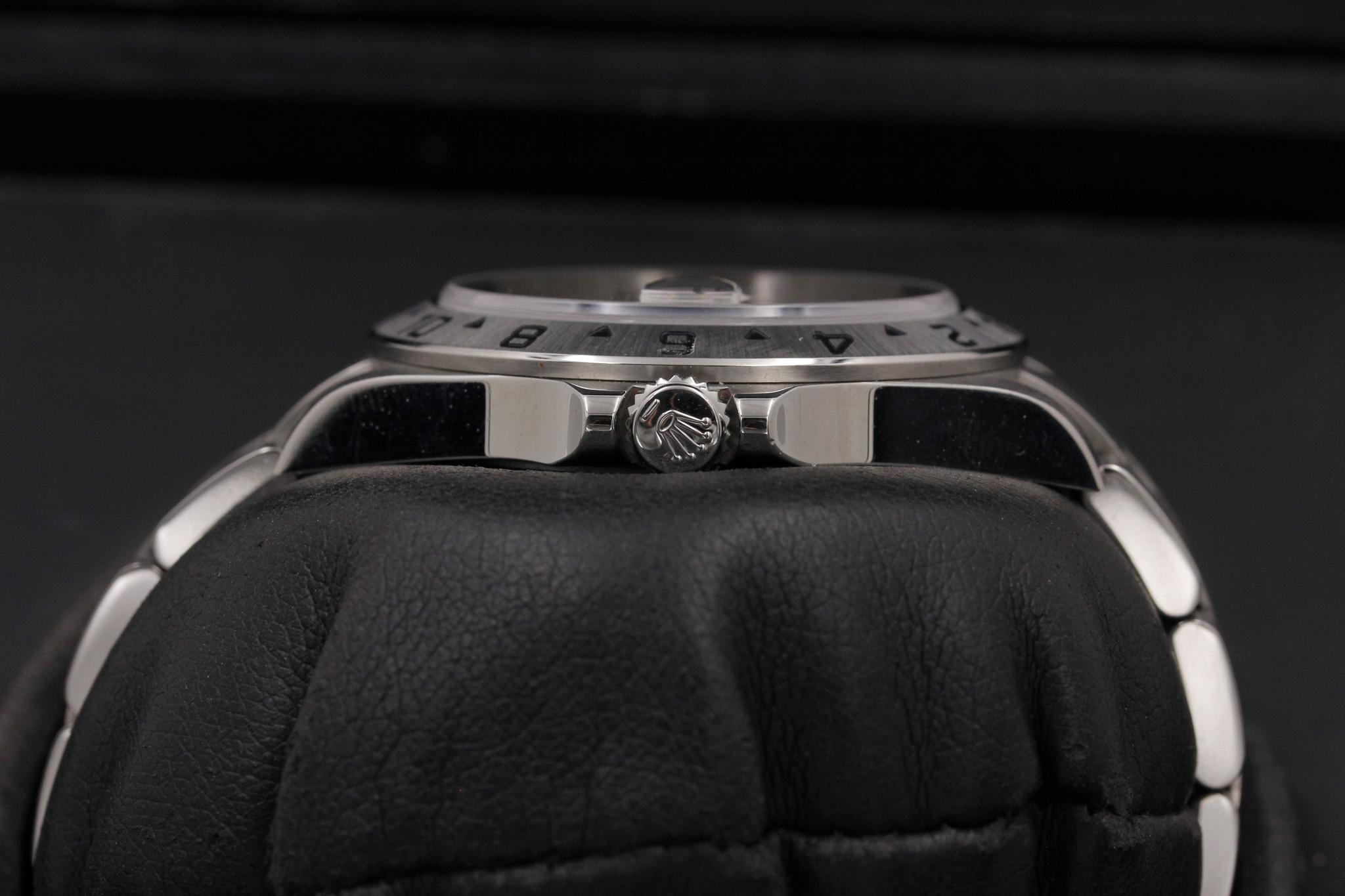 Watch Image 3