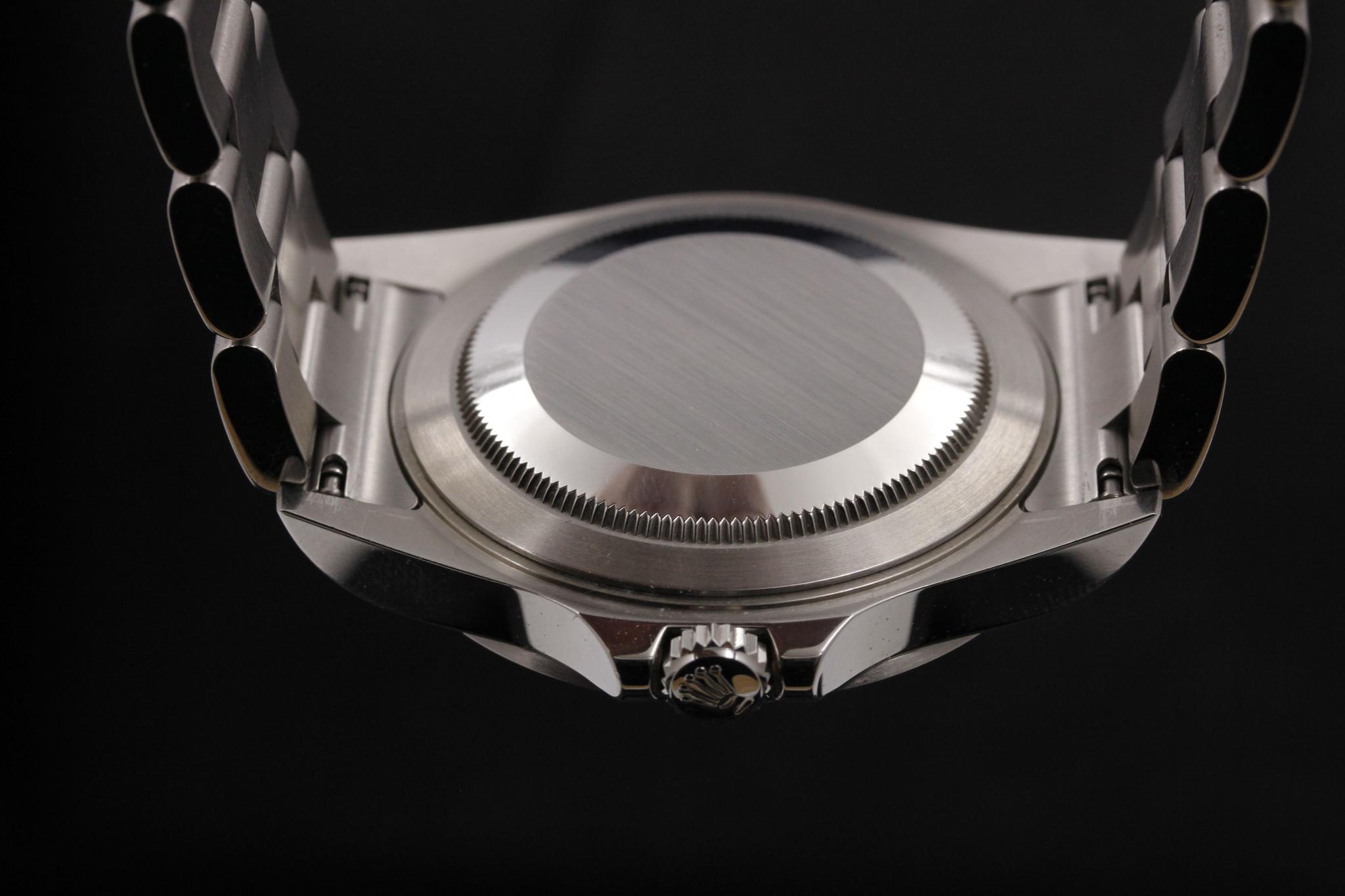Watch Image 7