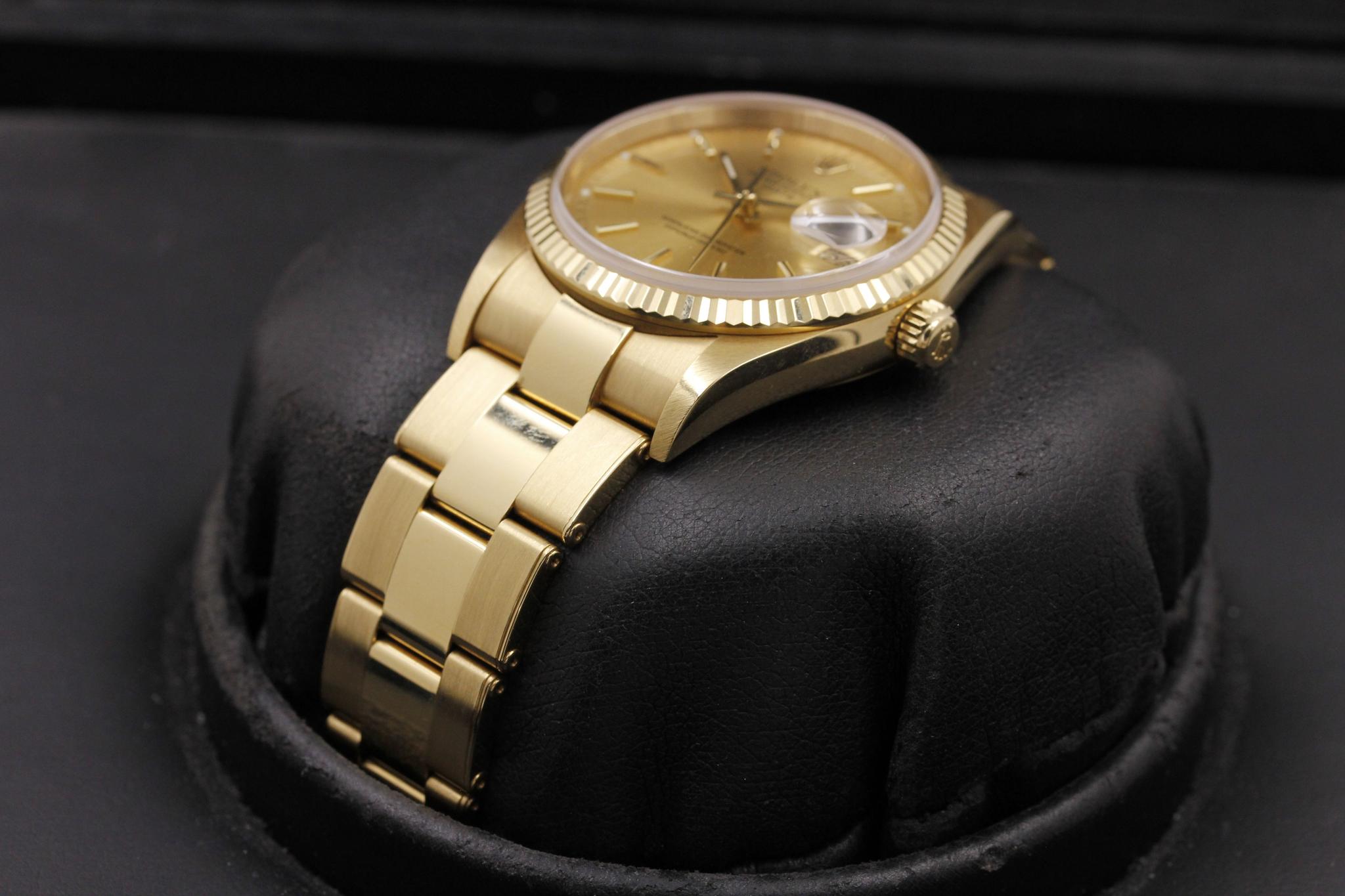 Watch Image 2