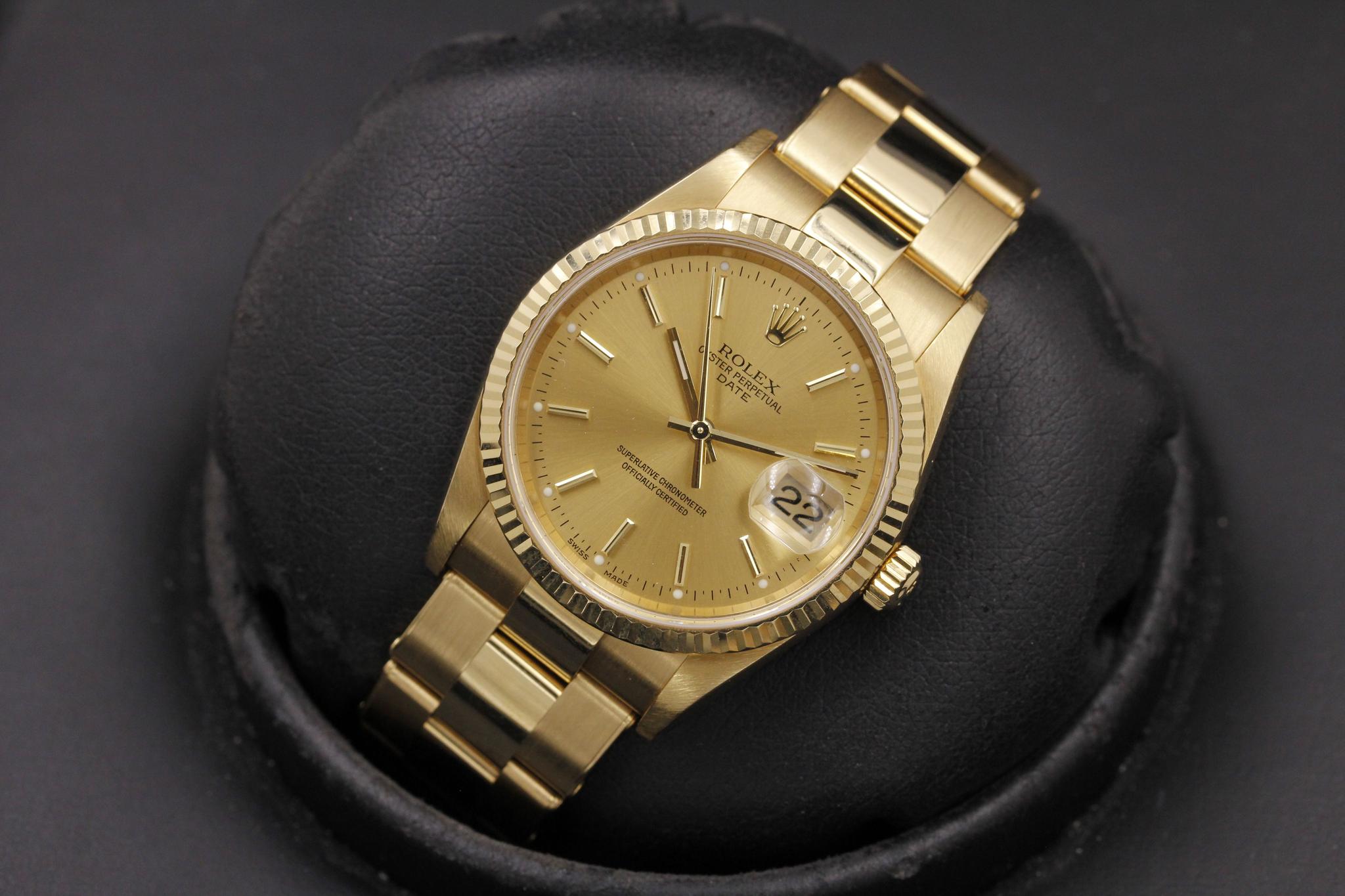 Watch Image 11