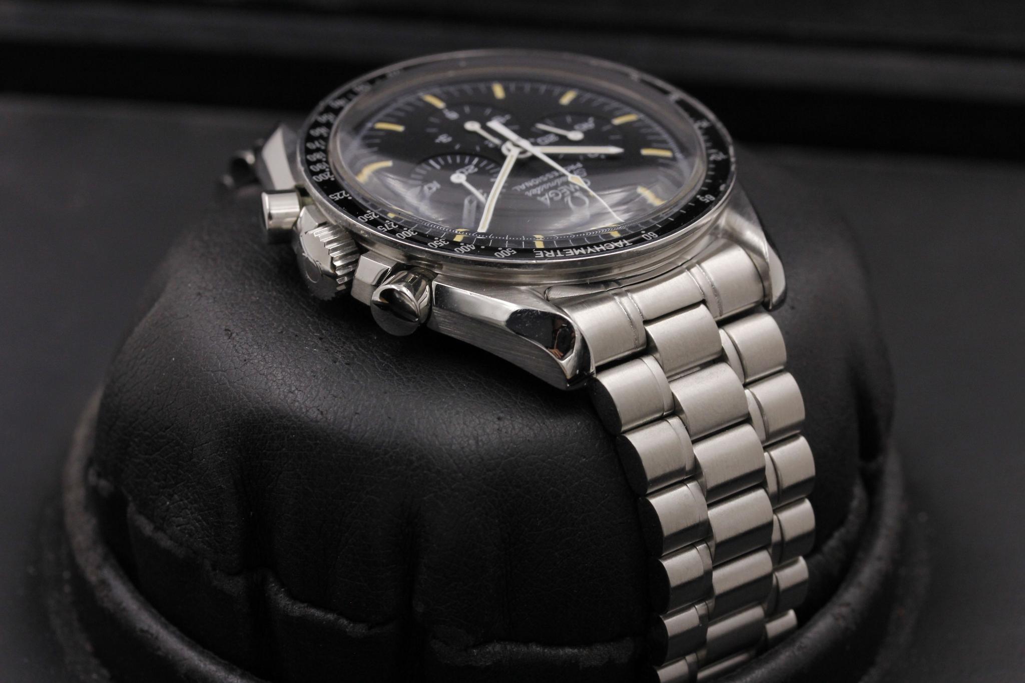 Watch Image 4
