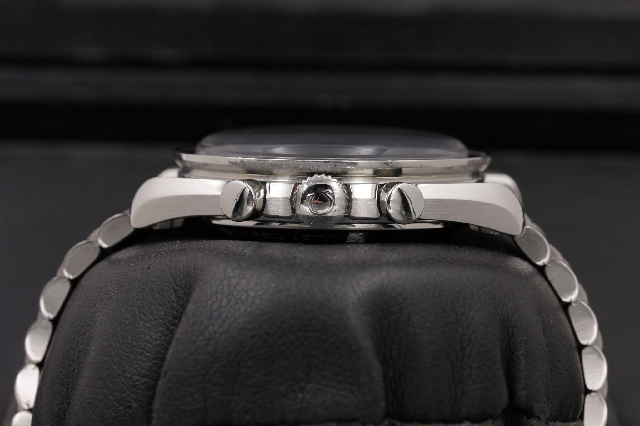 Watch Image 3