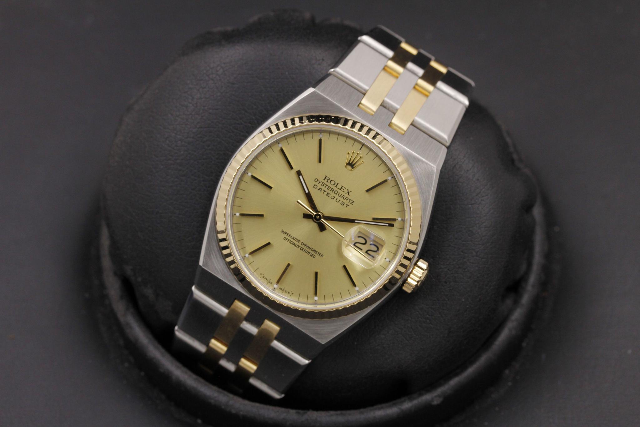 Watch Image 11