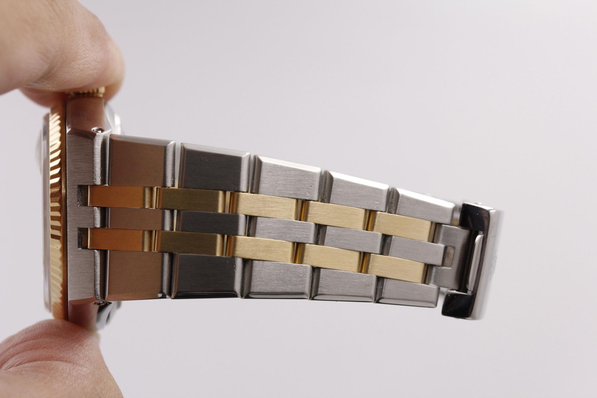 Watch Image 9