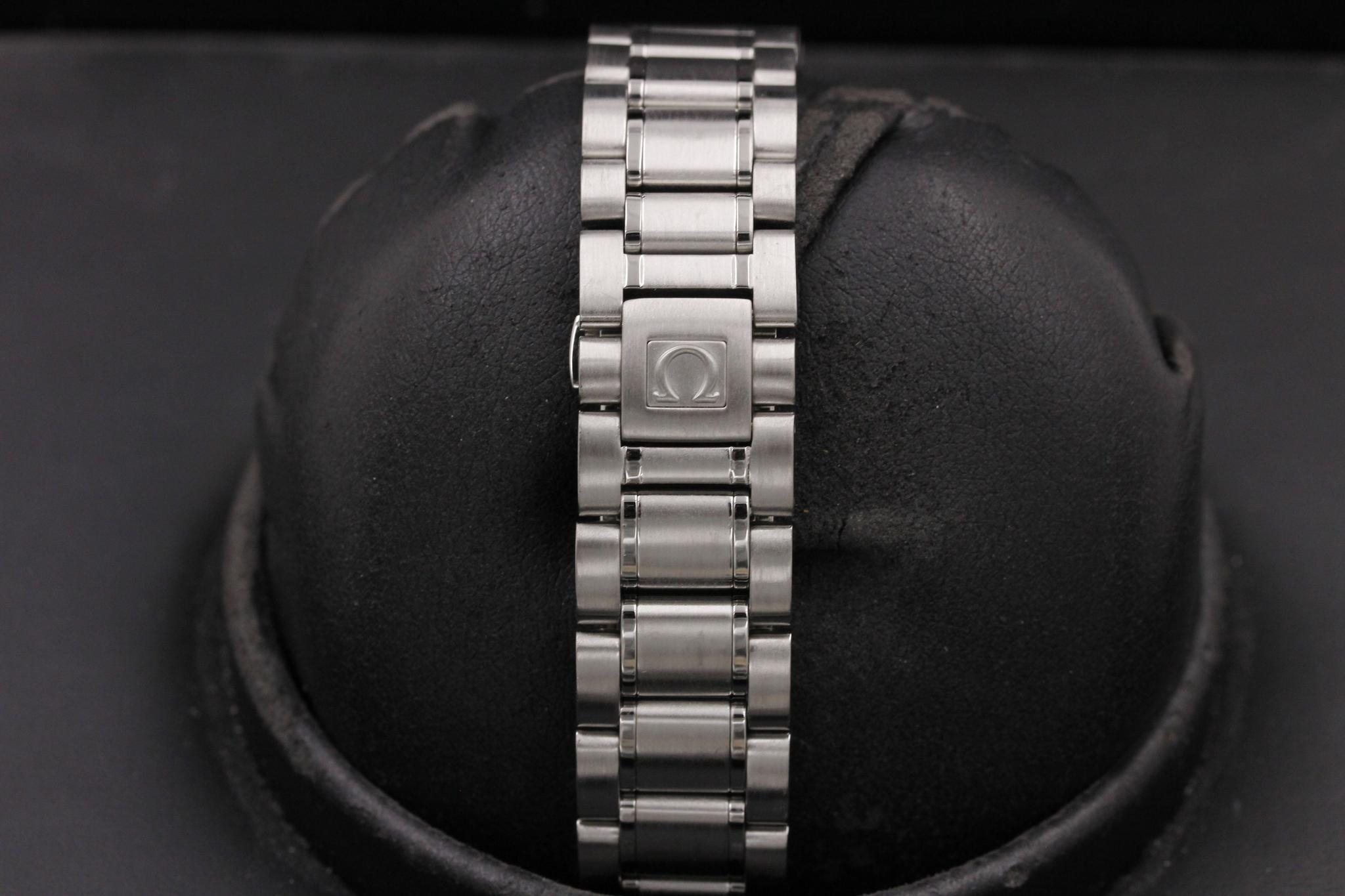 Watch Image 8