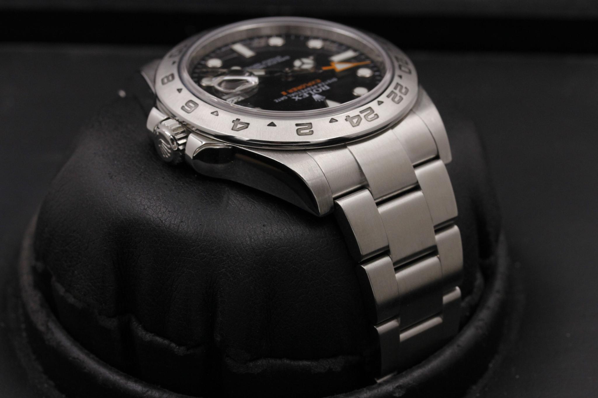 Watch Image 4