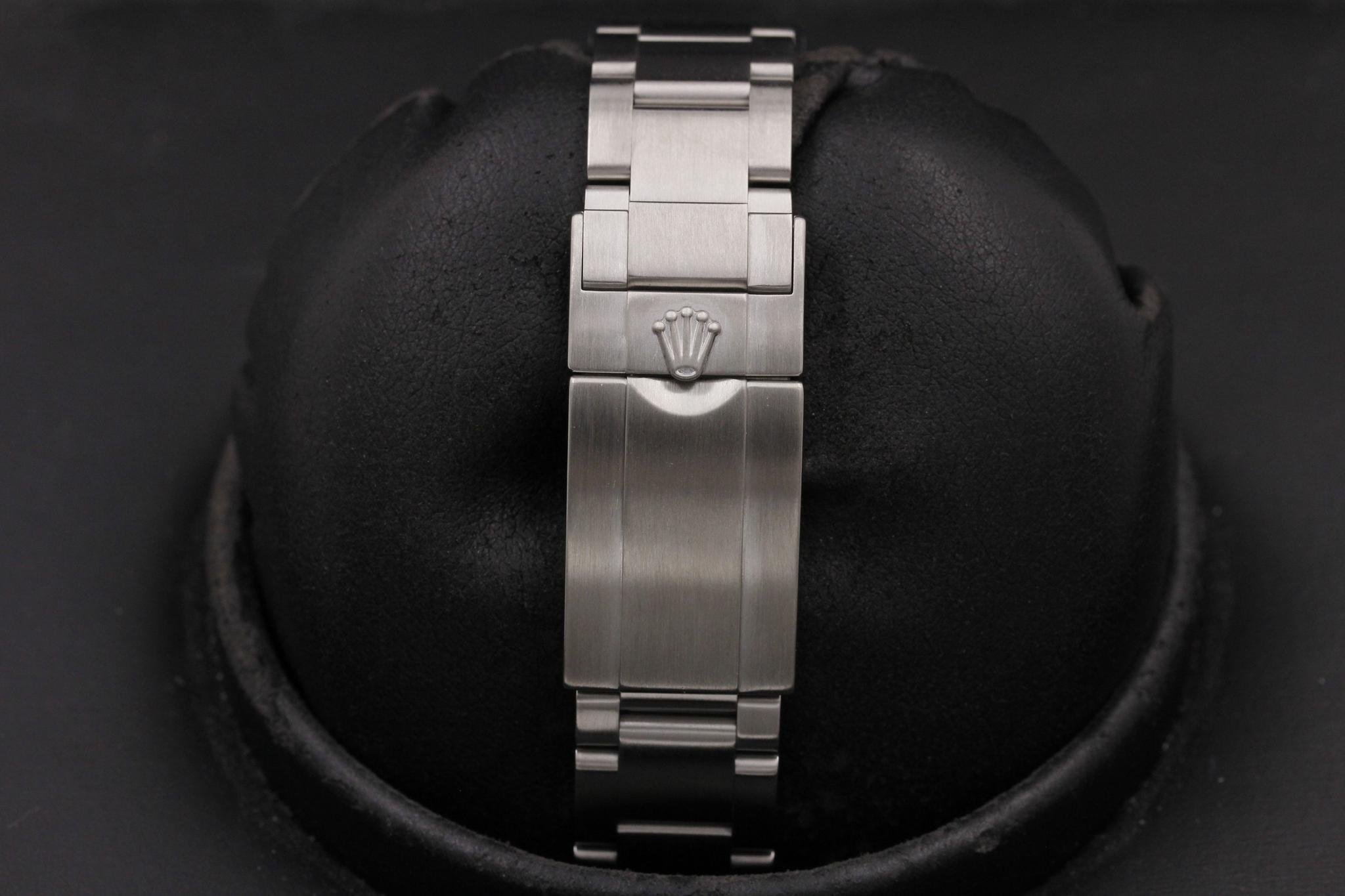 Watch Image 8