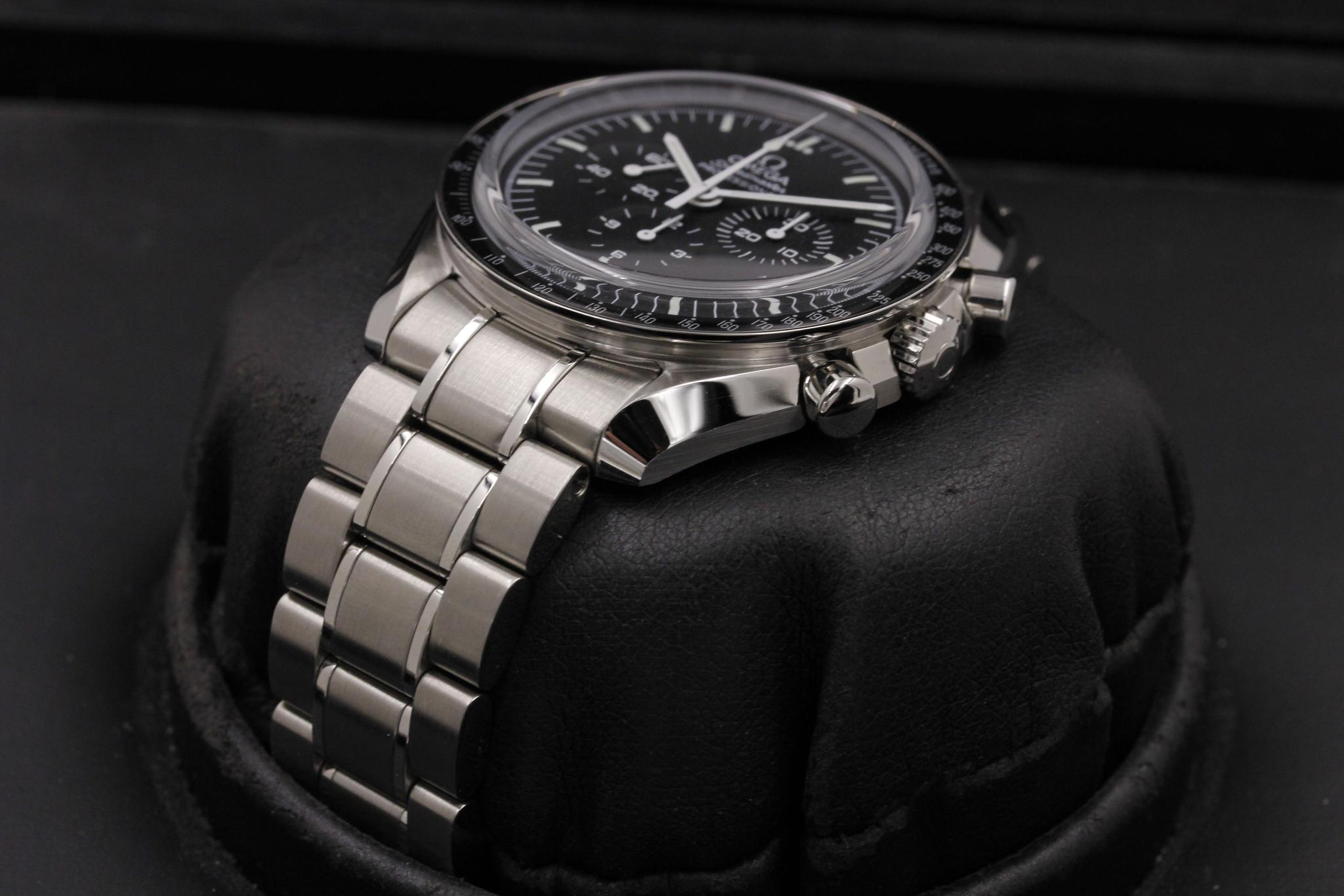 Watch Image 2
