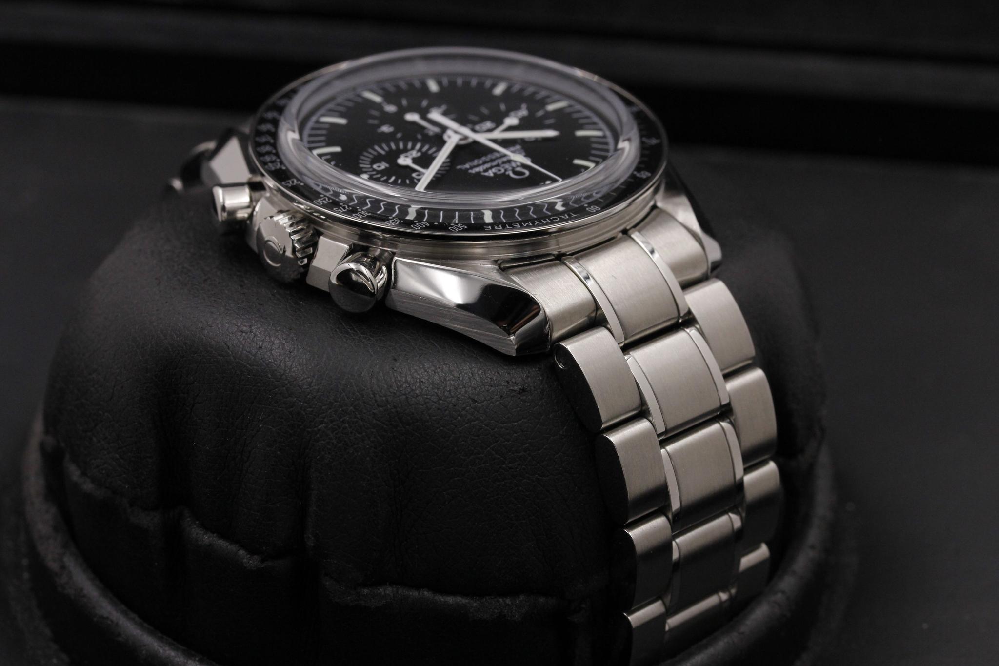 Watch Image 4