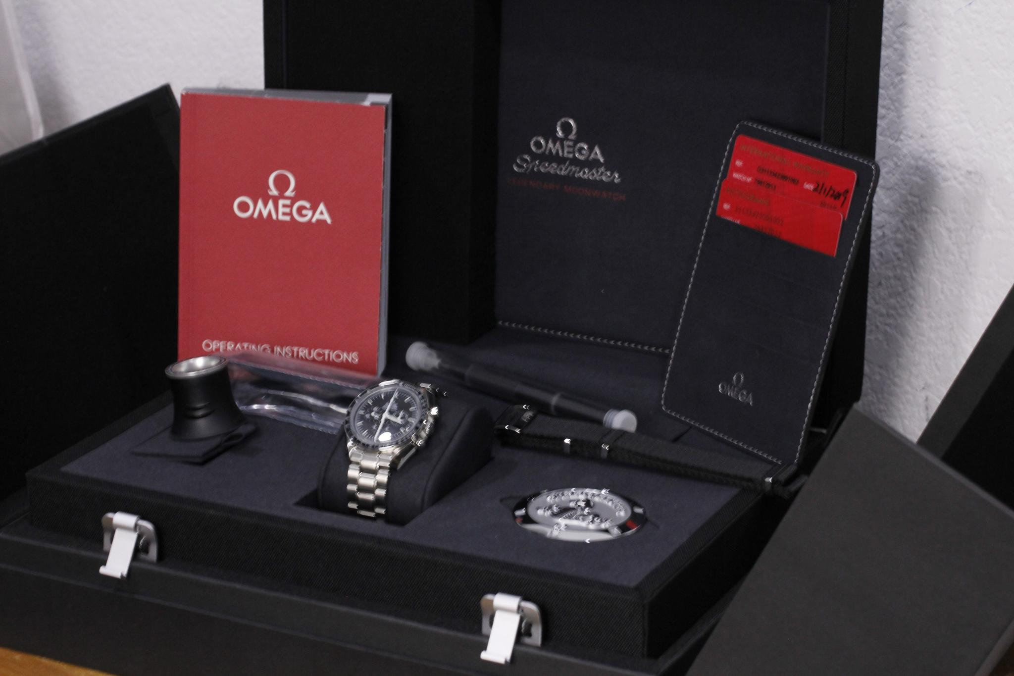 Watch Image 11