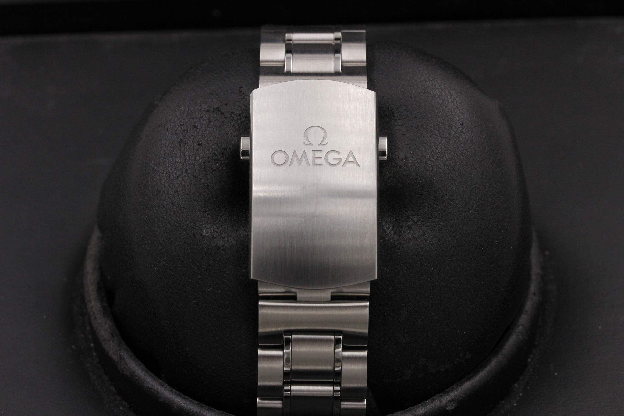 Watch Image 8