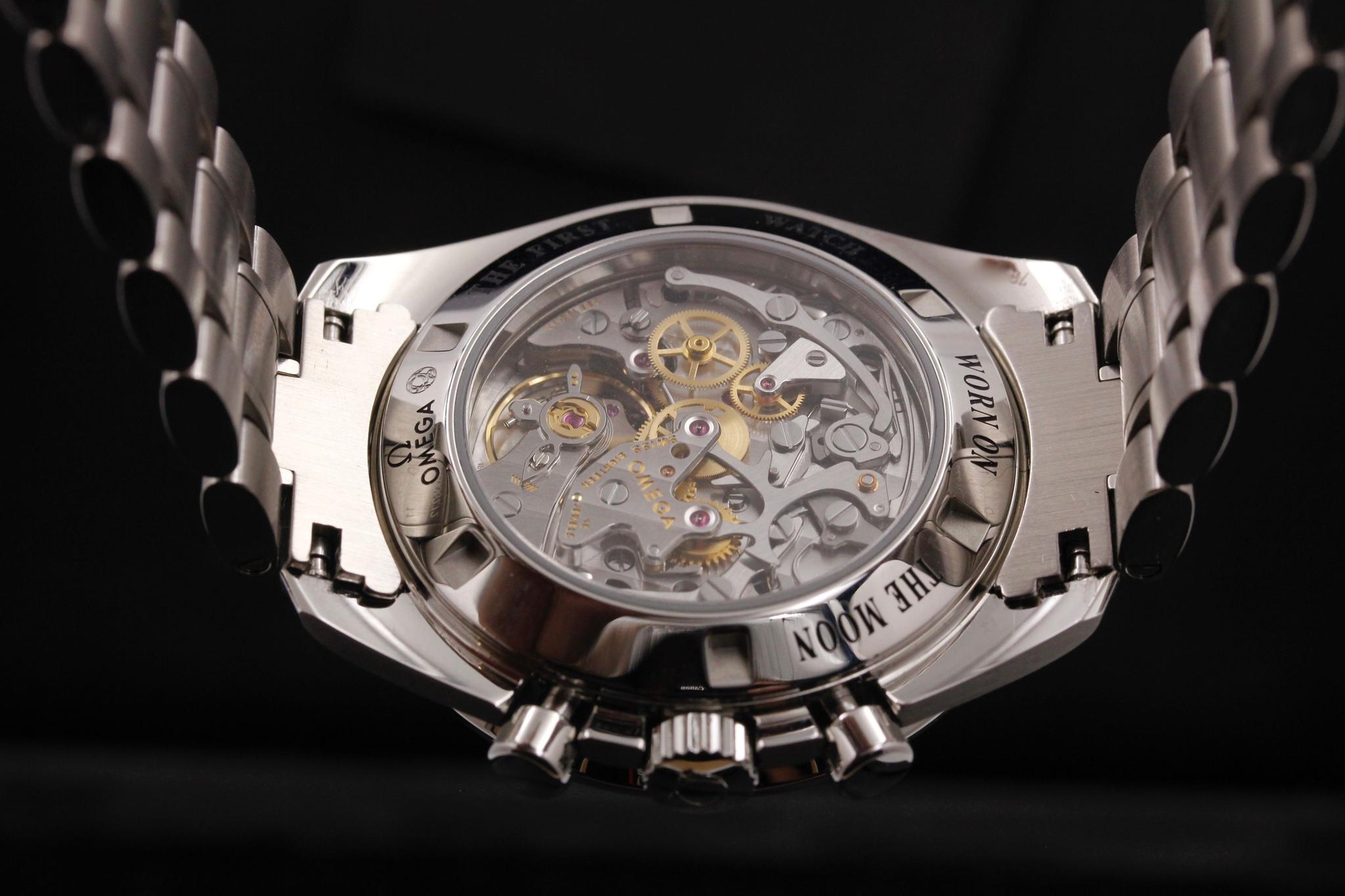 Watch Image 7