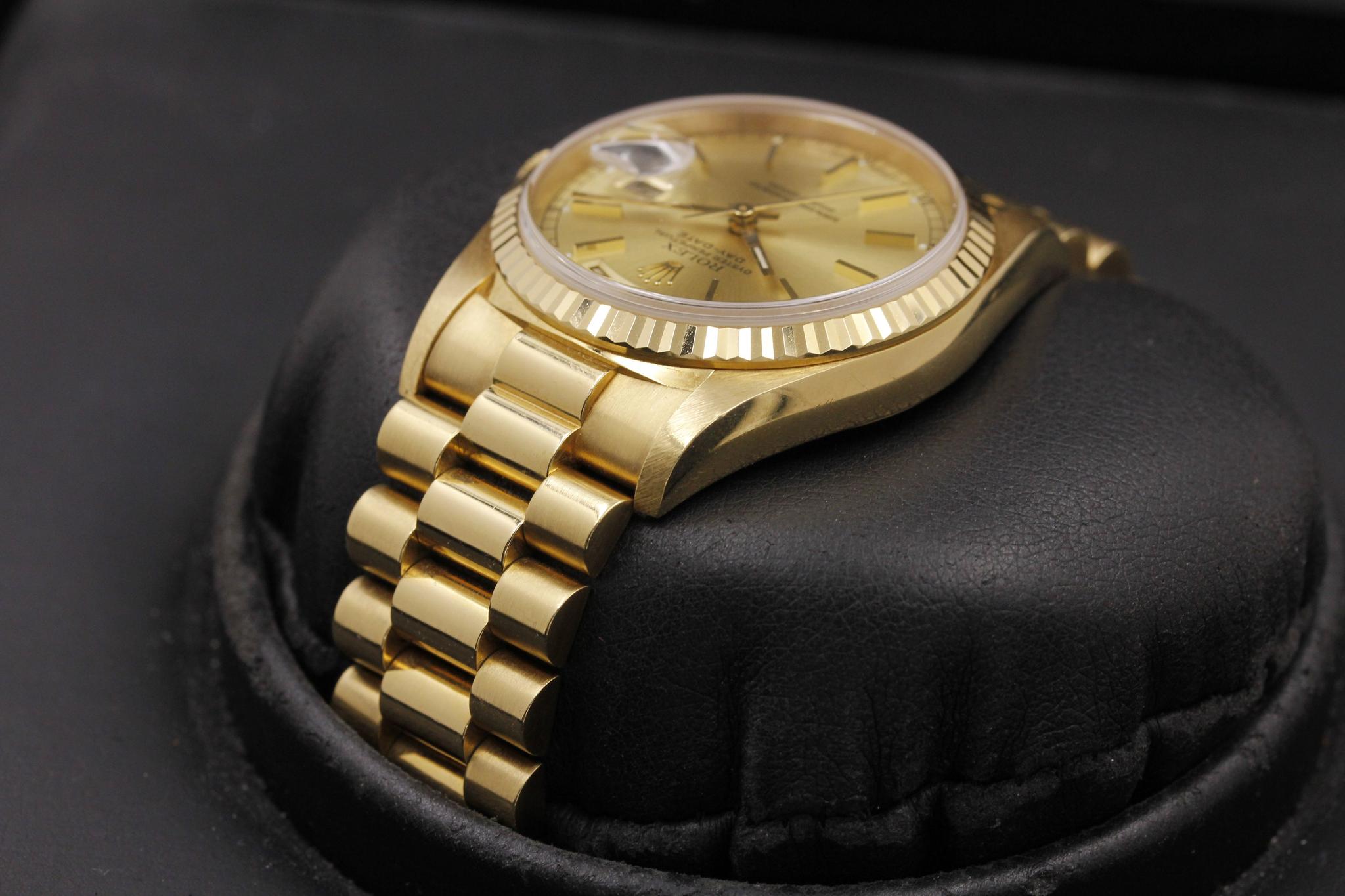 Watch Image 5