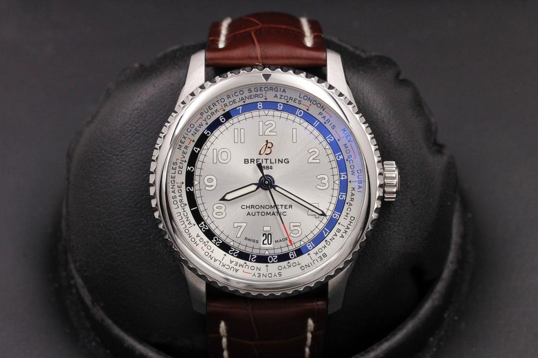 Breitling Avaitor Unitime World Time Ab3521u01g1p1