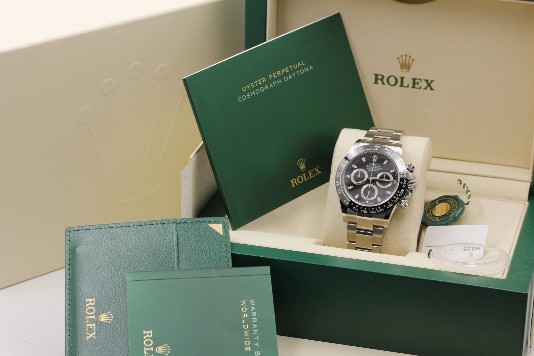 Watch Image 11