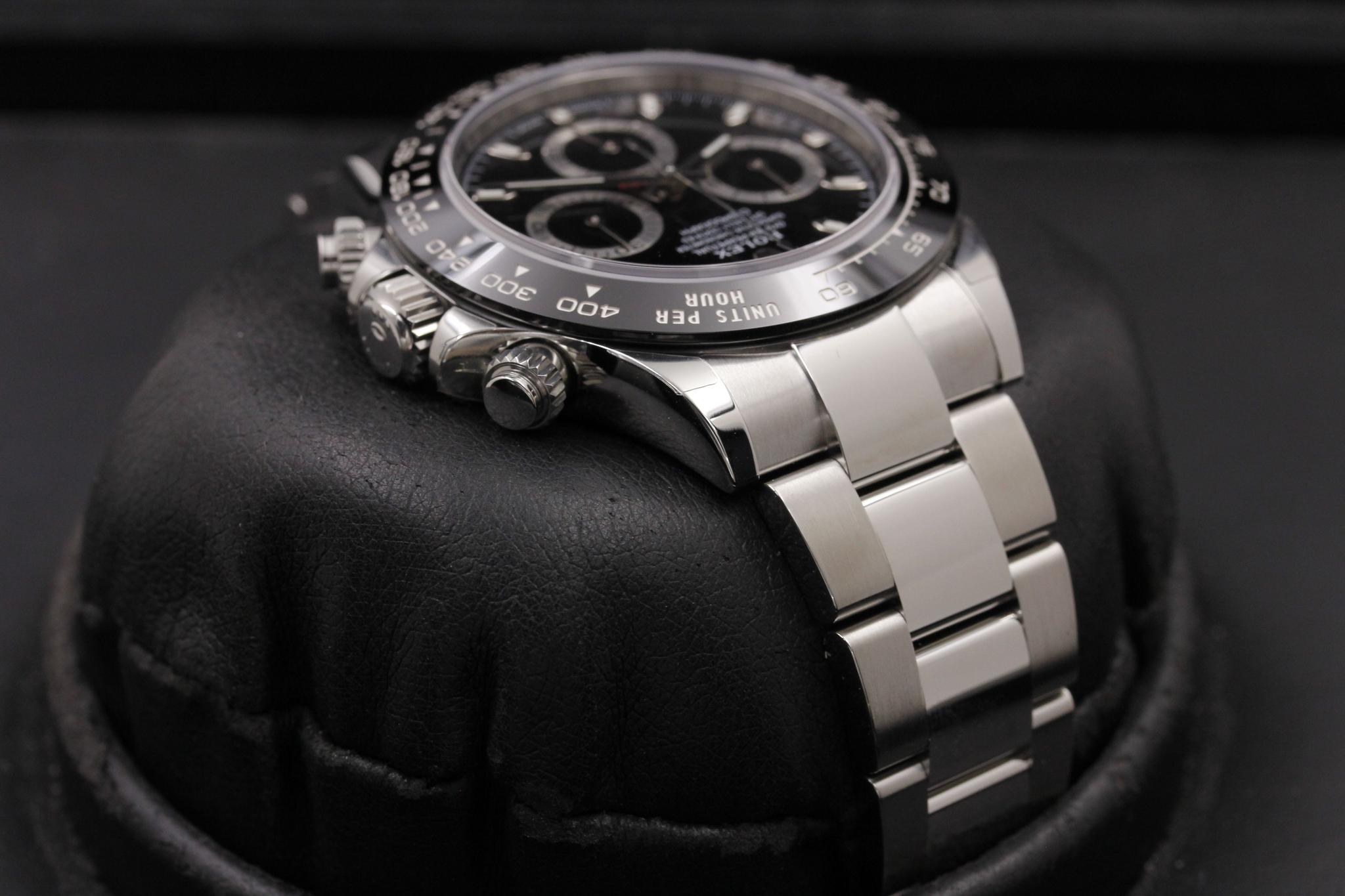 Watch Image 4