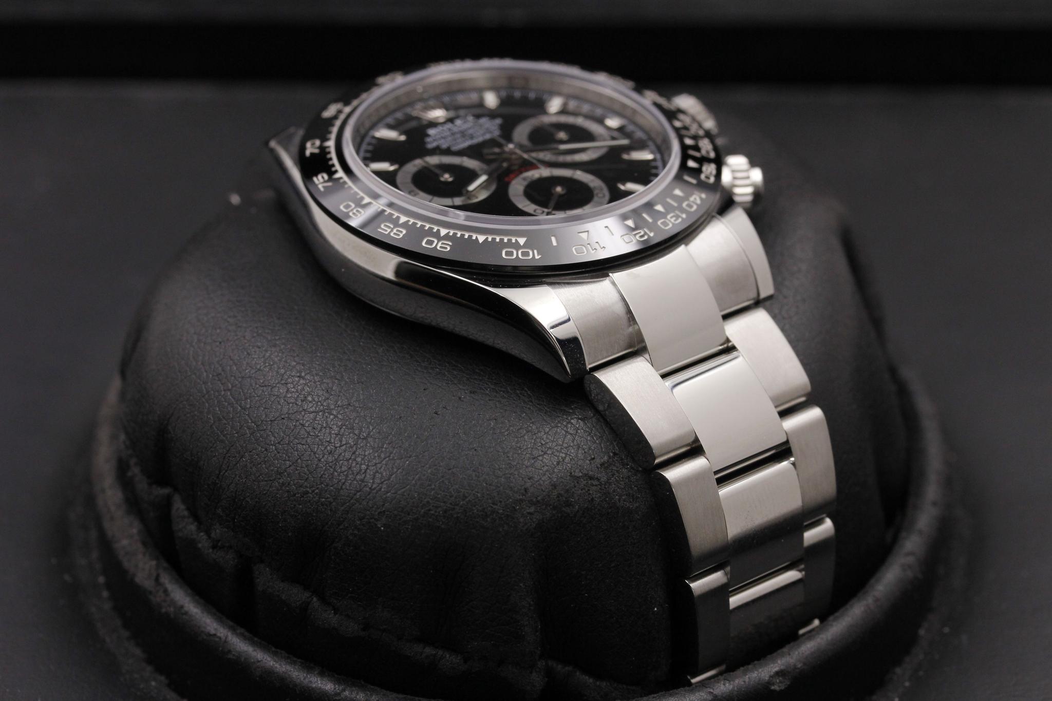 Watch Image 6