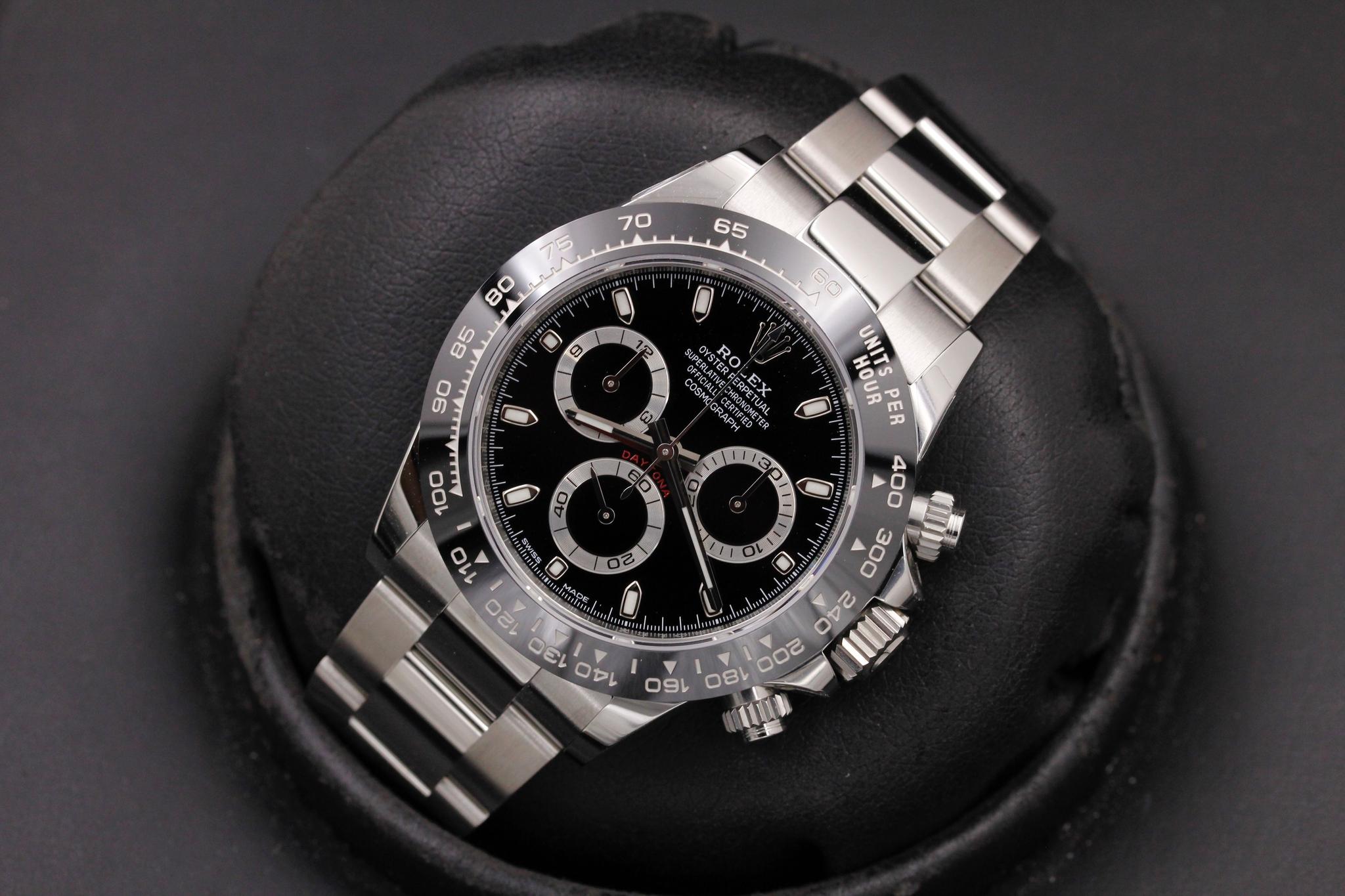 Watch Image 9
