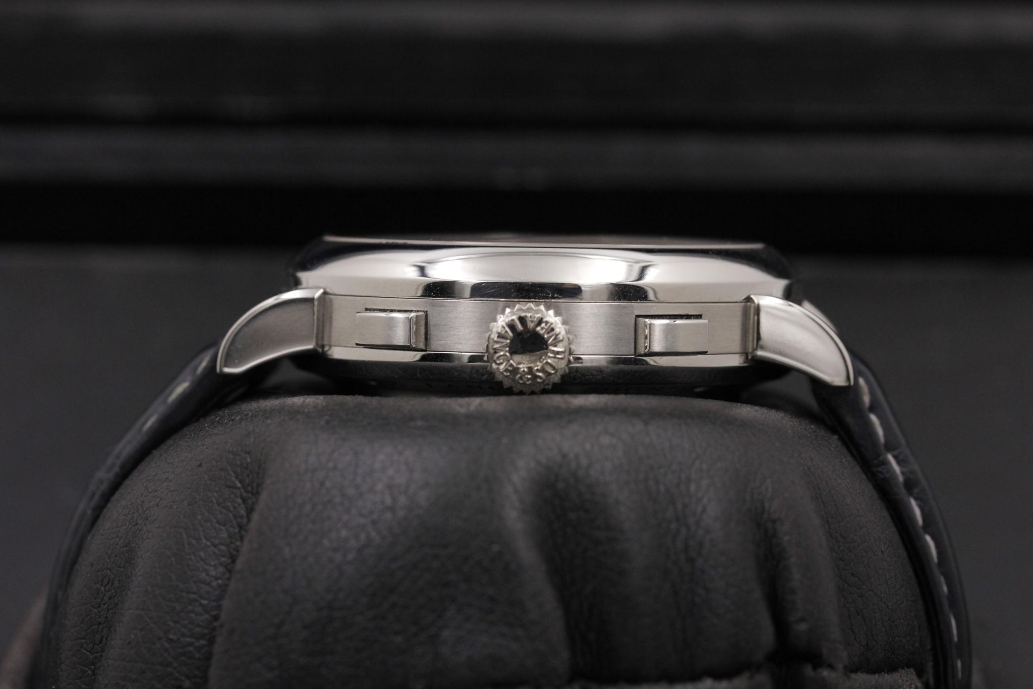 Watch Image 3