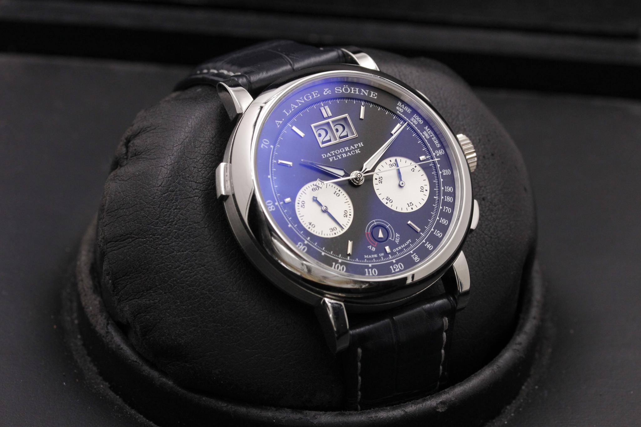 Watch Image 11