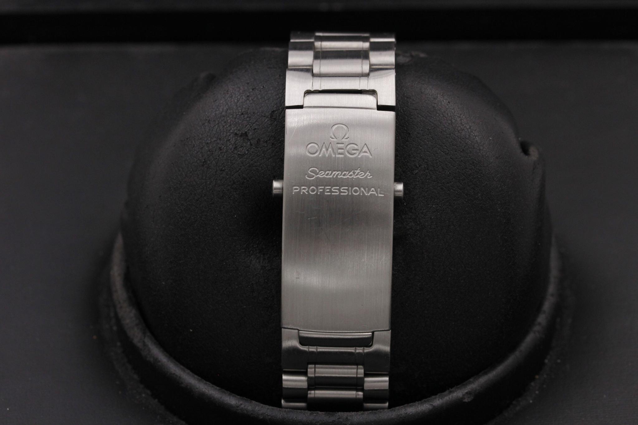 Watch Image 8