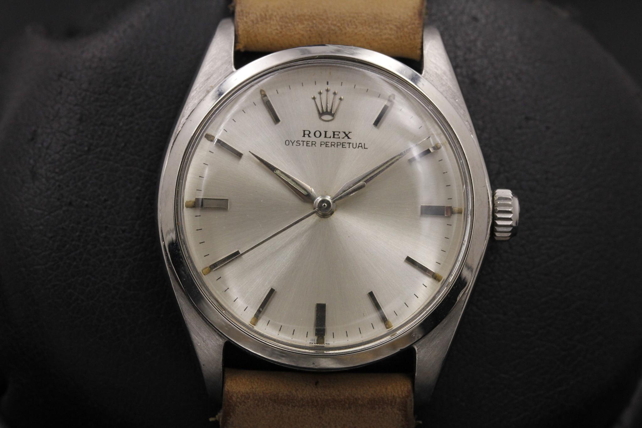 Watch Image 2