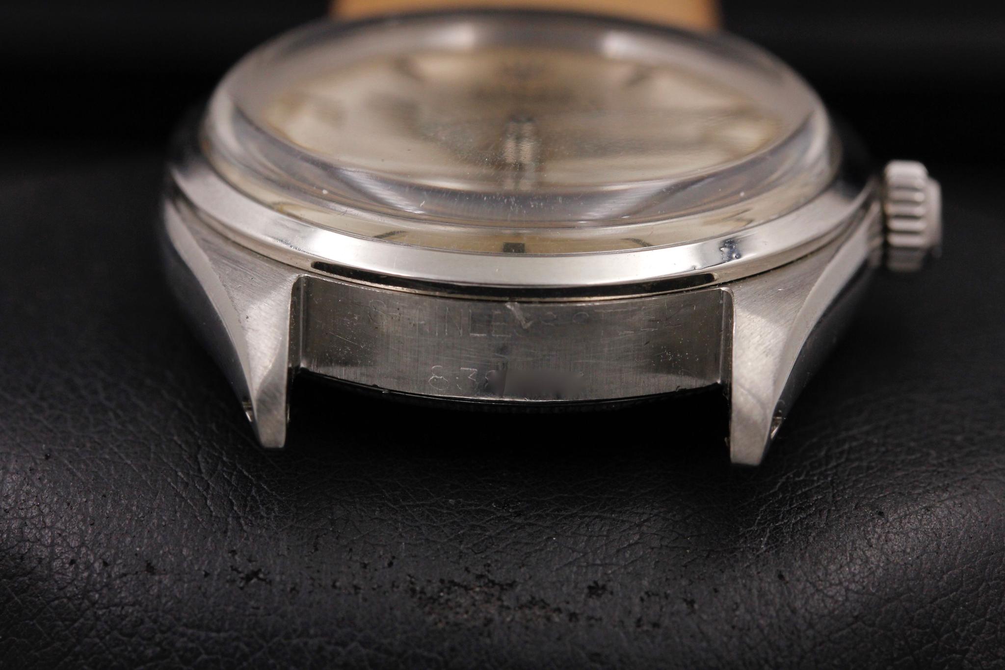 Watch Image 11