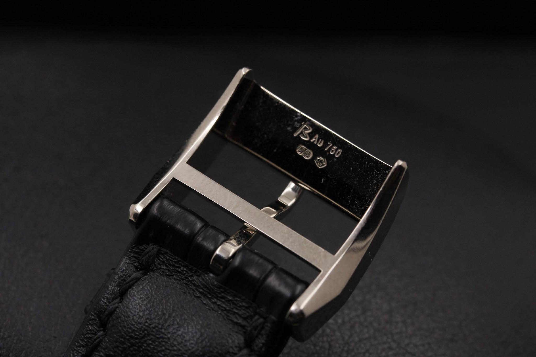 Watch Image 9