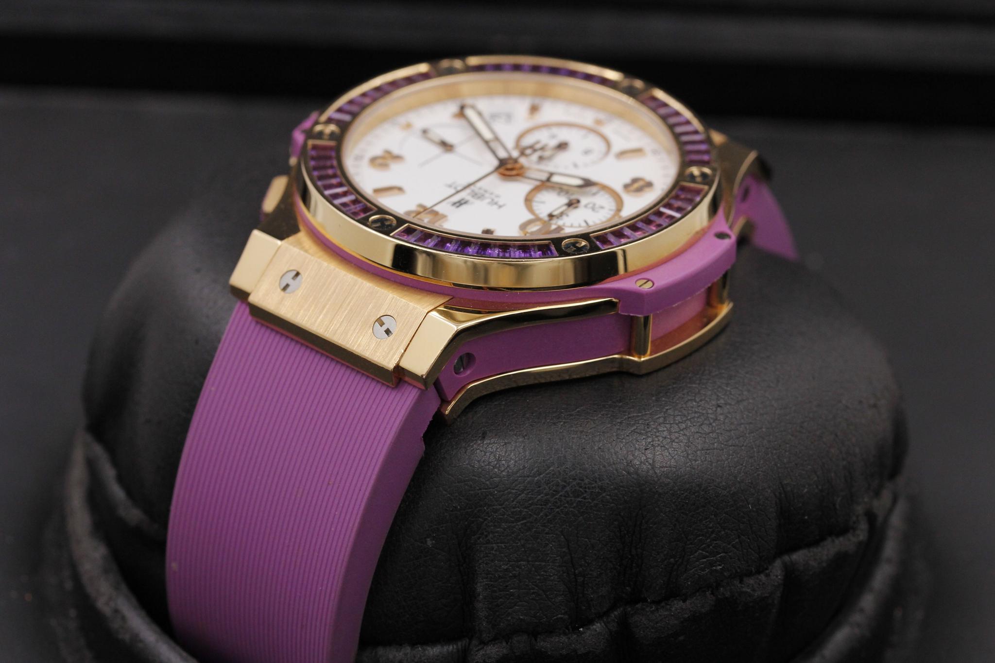 Watch Image 5
