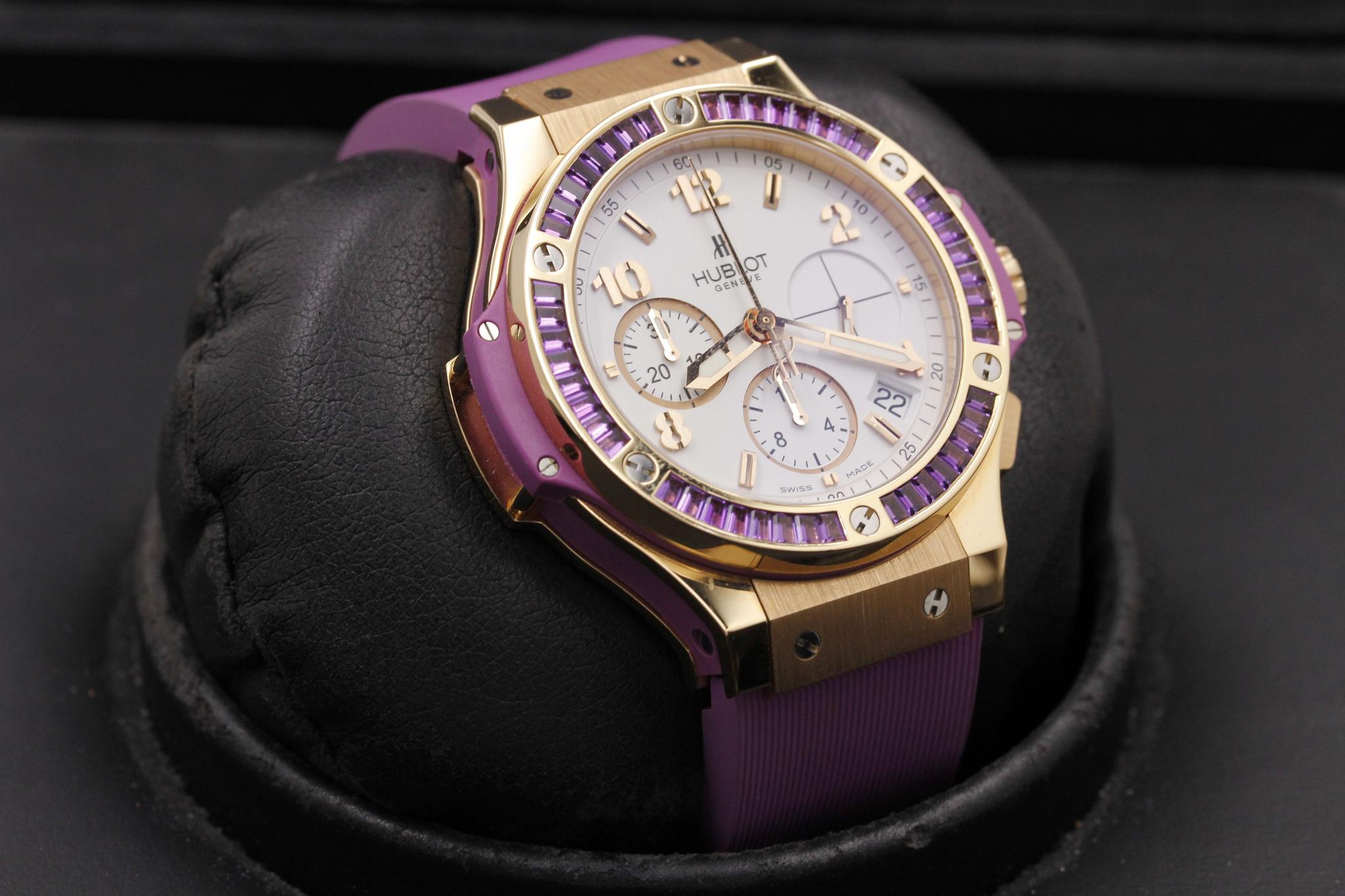 Watch Image 10