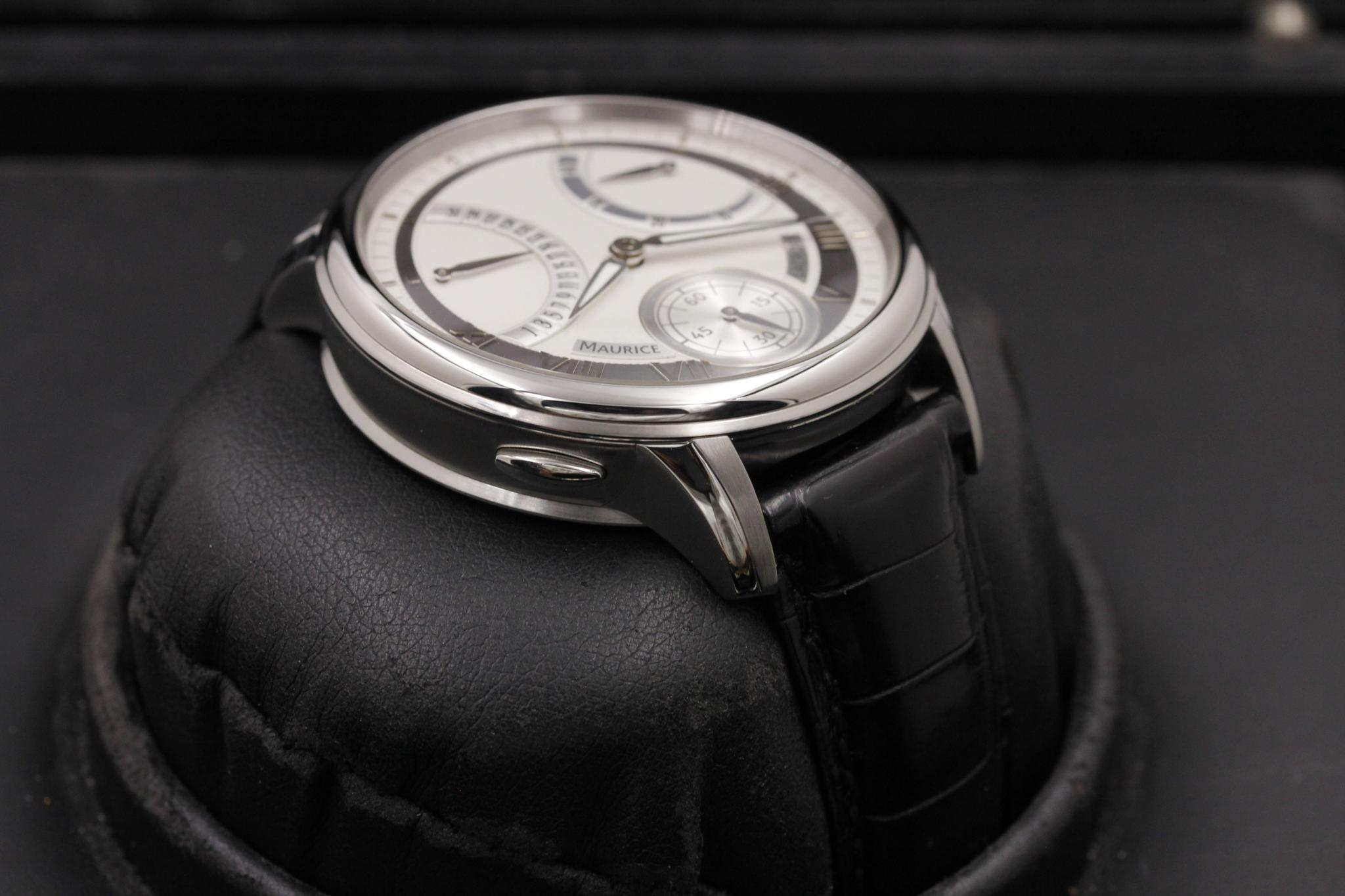 Watch Image 6