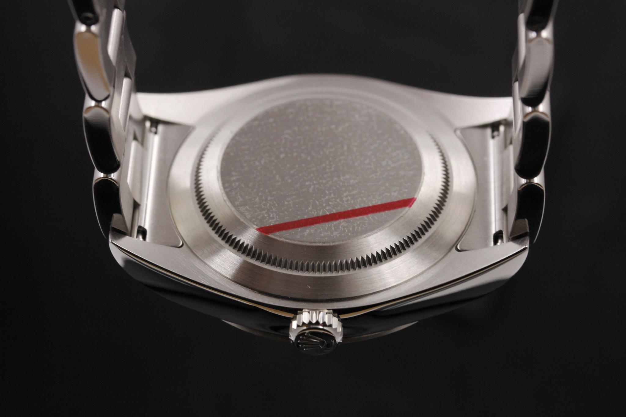 Watch Image 7