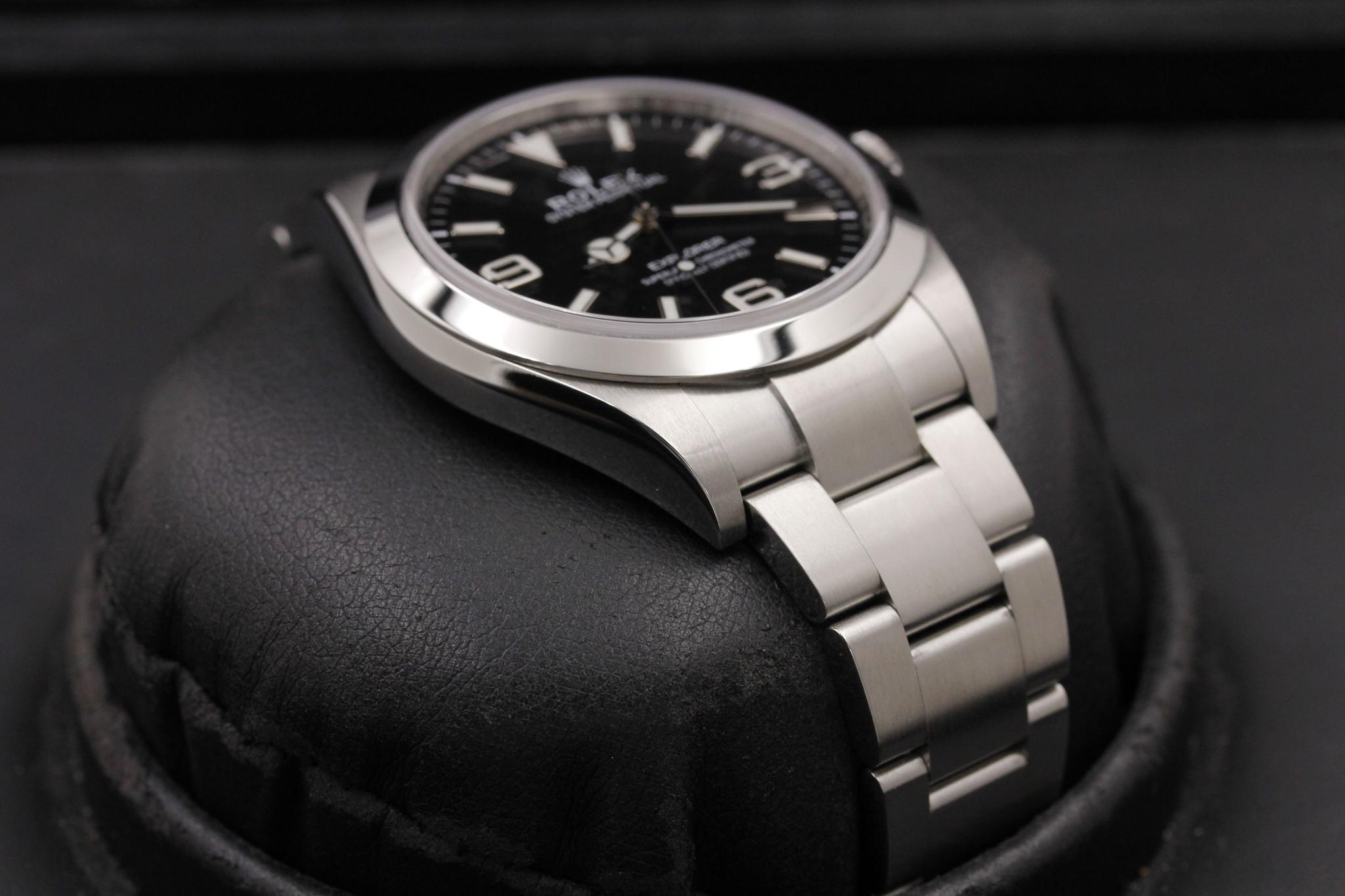 Watch Image 6