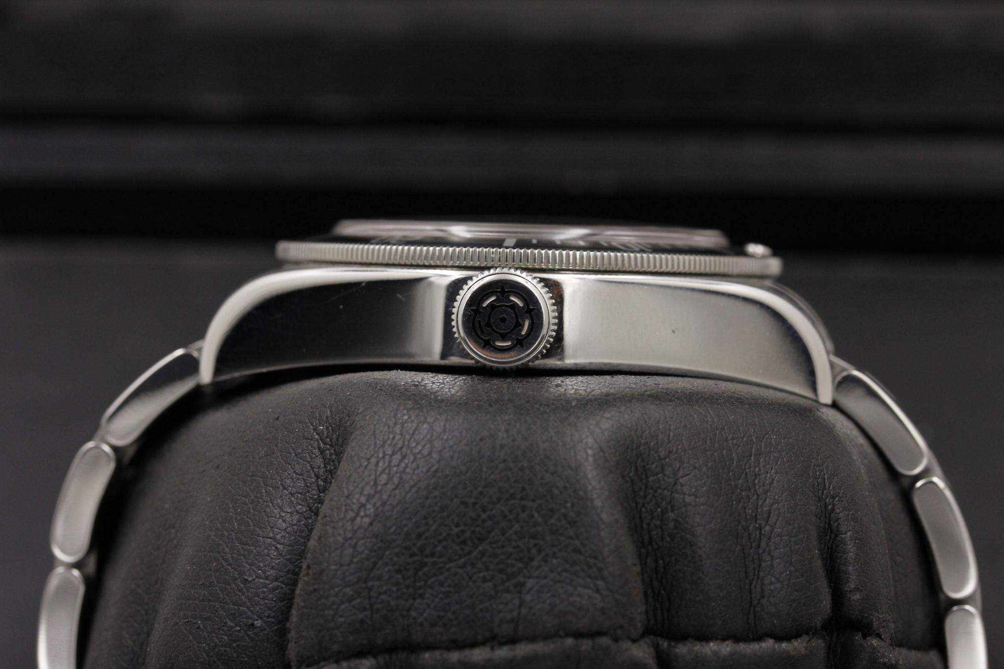 Watch Image 3