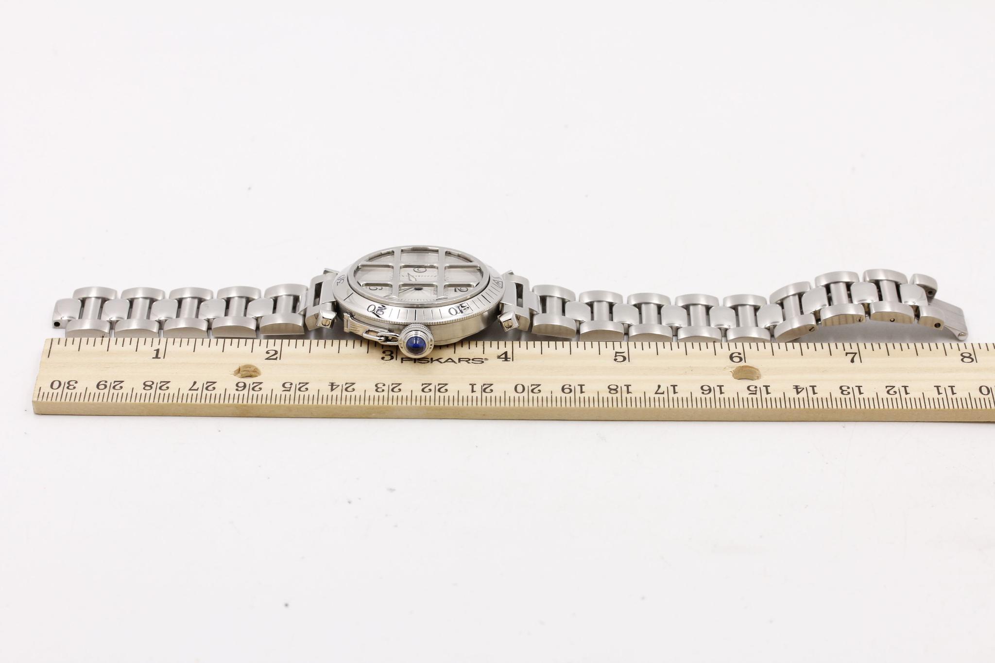 Watch Image 11