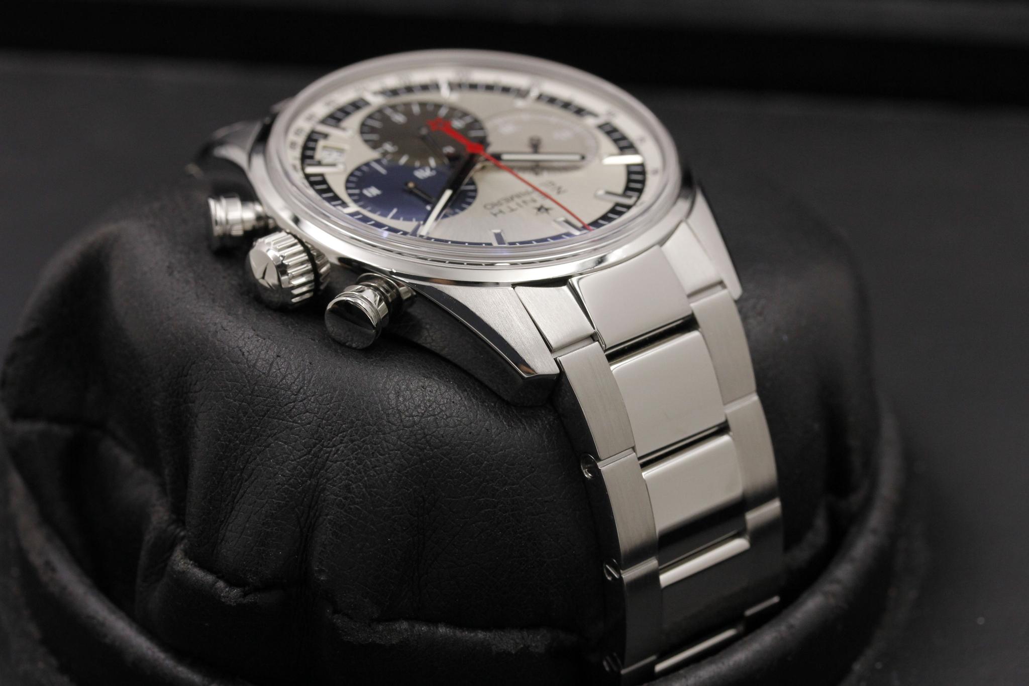 Watch Image 4