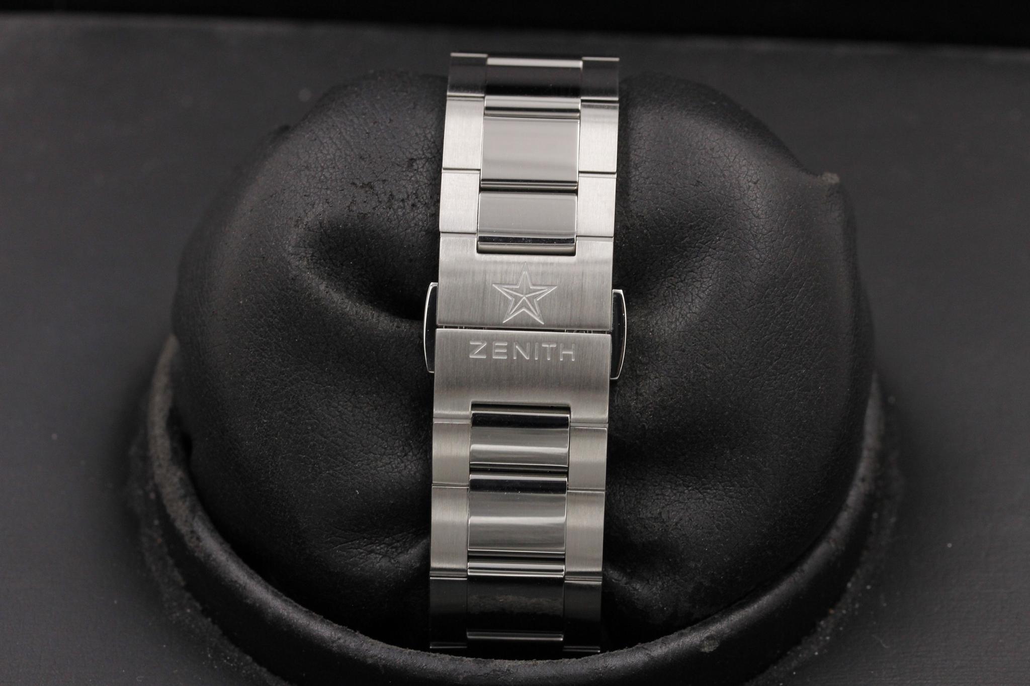 Watch Image 8
