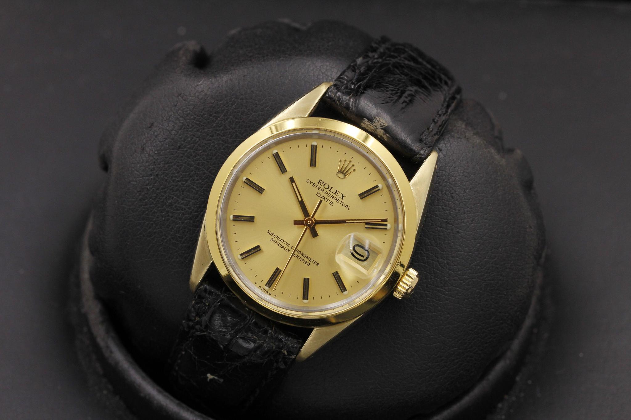Watch Image 11