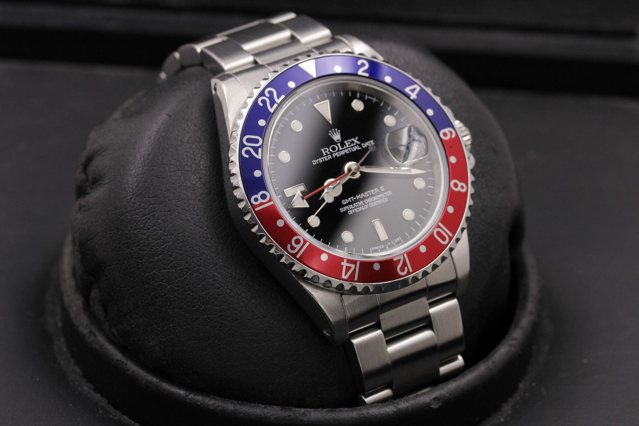Watch Image 11